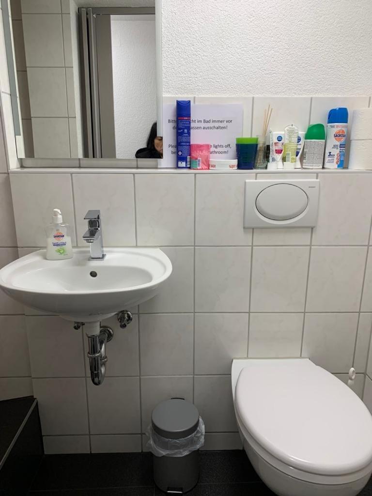 Günstige Zimmer-Unterkunft Zimmer mit Gemeinschaftsbad