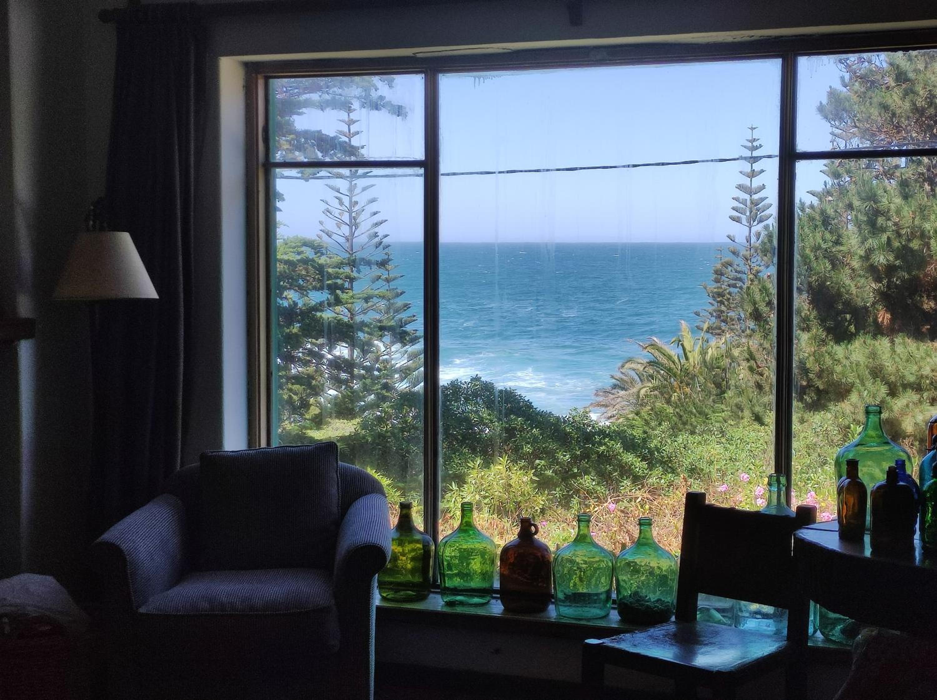 Casa Isla Negra con hermosa vista al mar