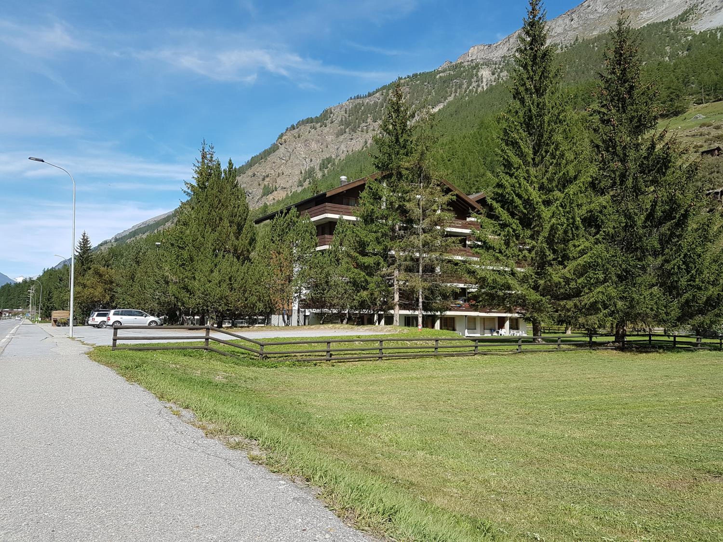 Monte Rosa Apartments Täsch