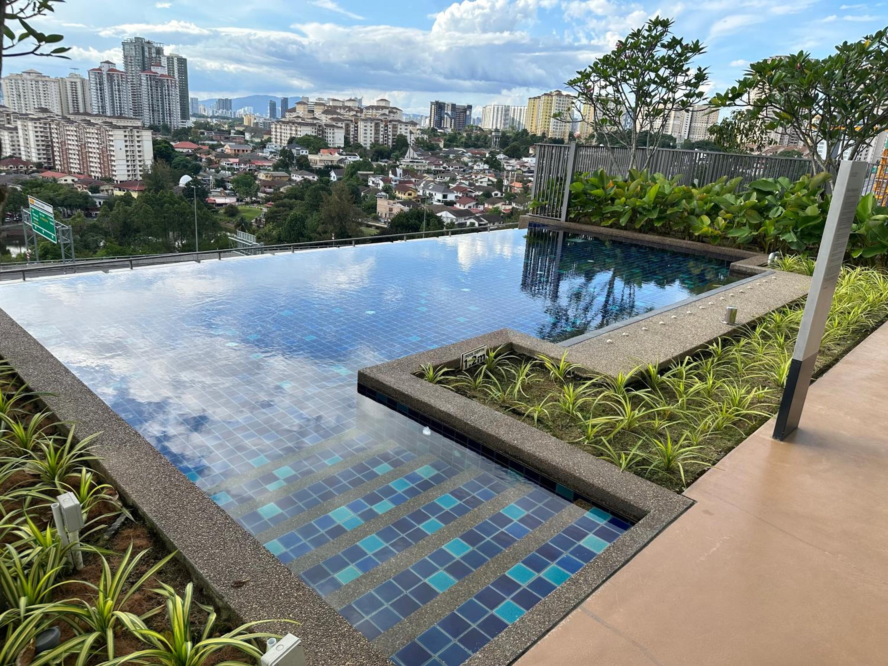 Datum Jelatek Sky Resident KLCC by Deen