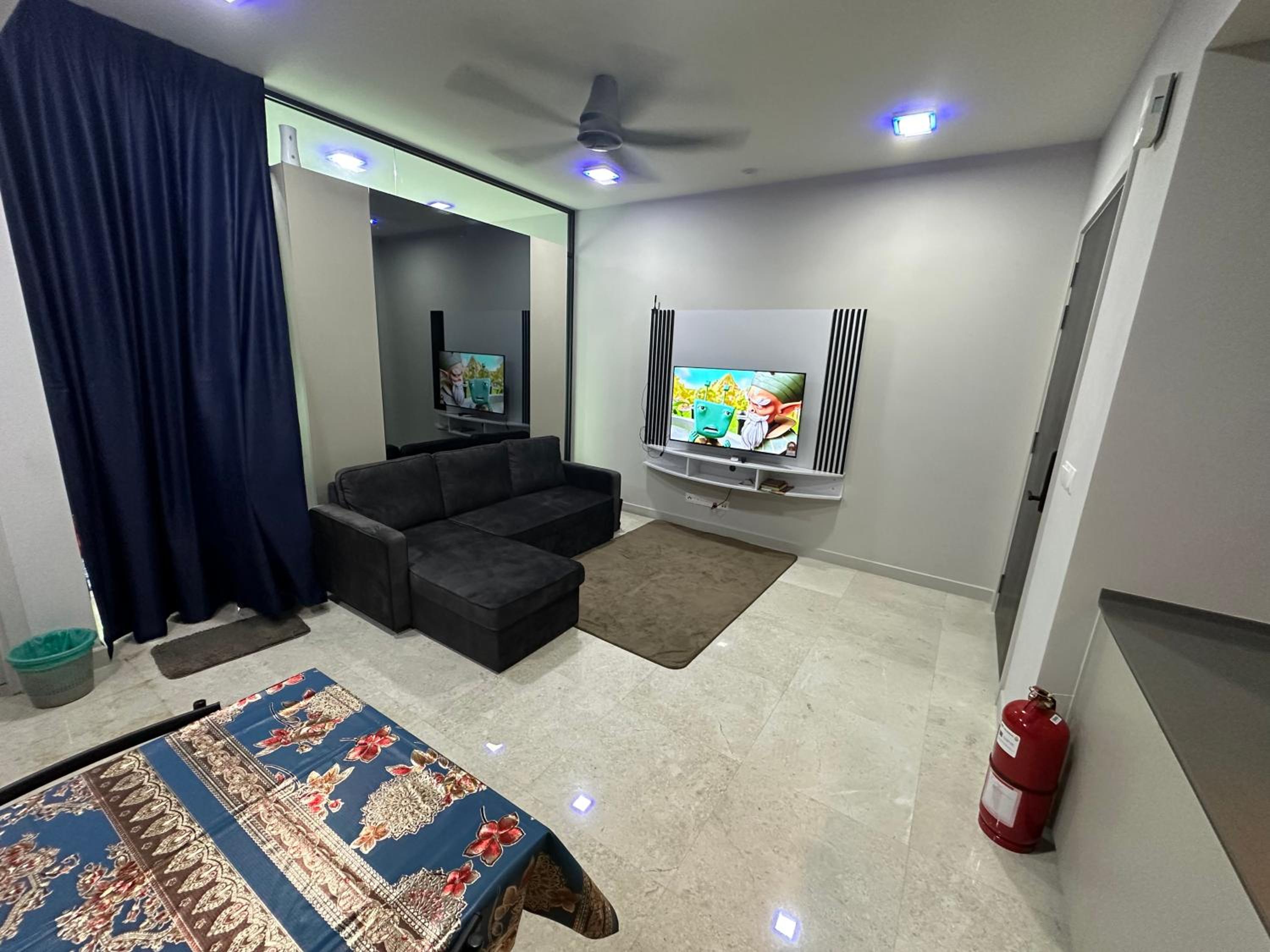 Datum Jelatek Sky Resident KLCC by Deen