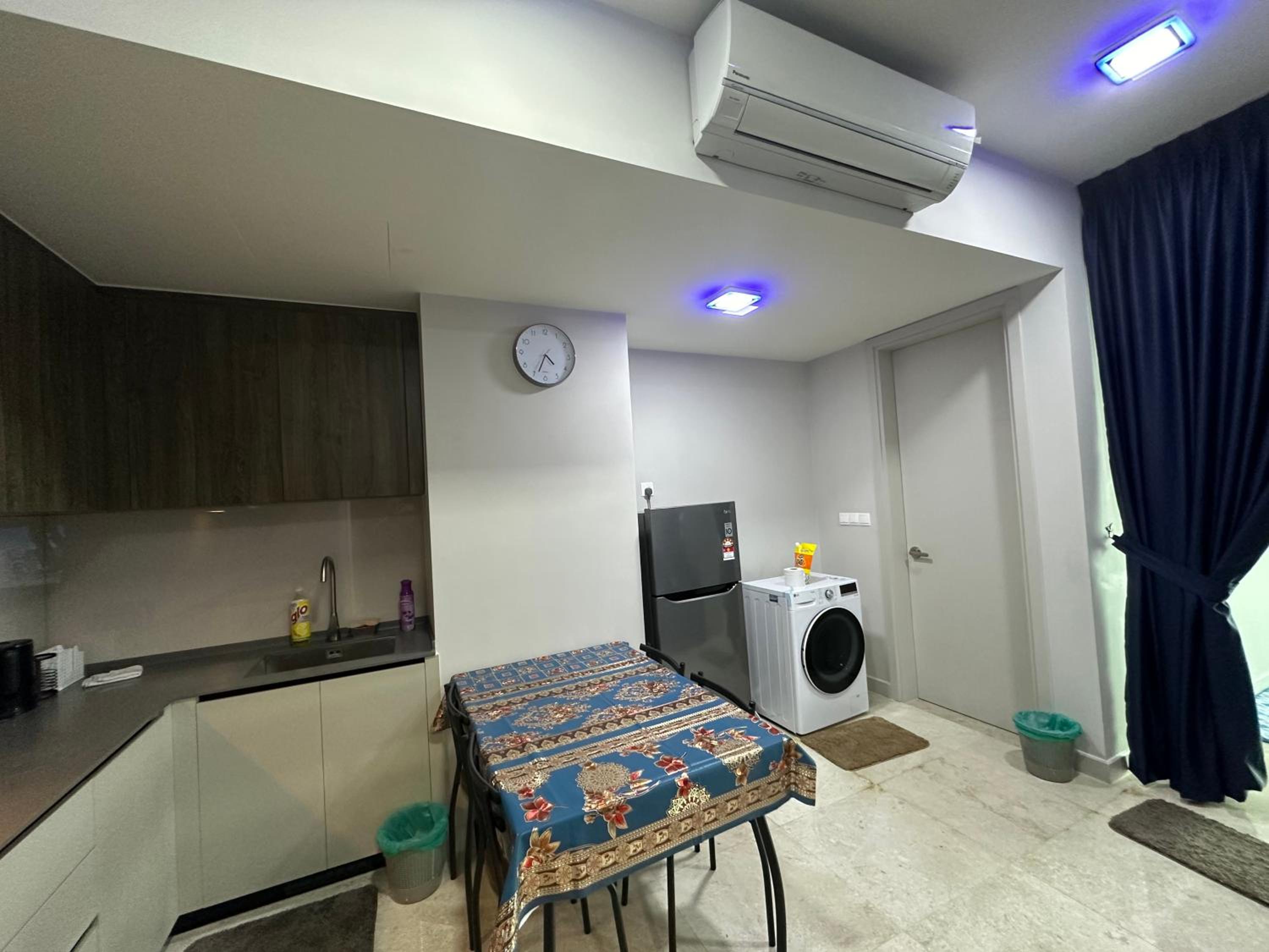 Datum Jelatek Sky Resident KLCC by Deen