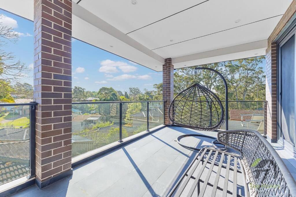 Modern Summer Palace in Epping