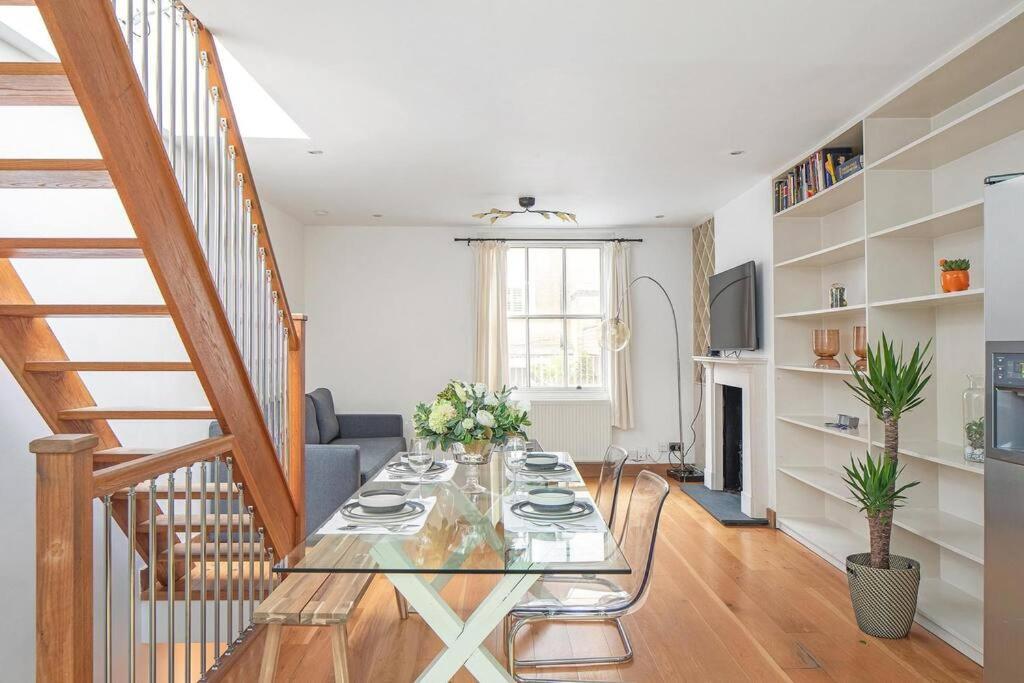 Exceptional Mews House in Chelsea