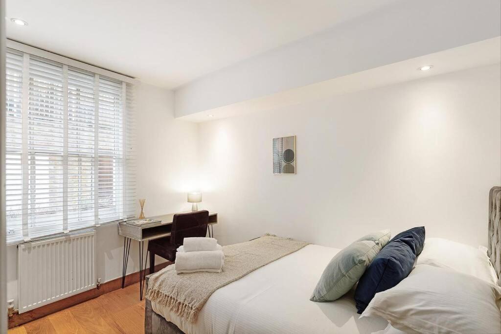 Exceptional Mews House in Chelsea