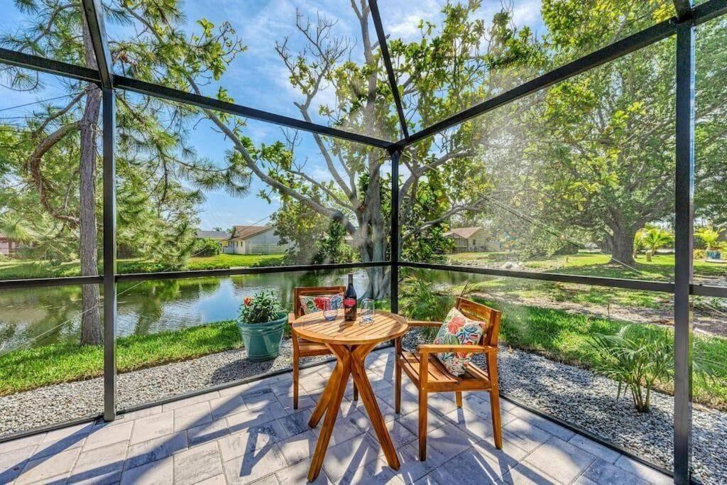 Hotel Amazing NEW saltwater pool/spa close to AMI & IMG! - Image 1