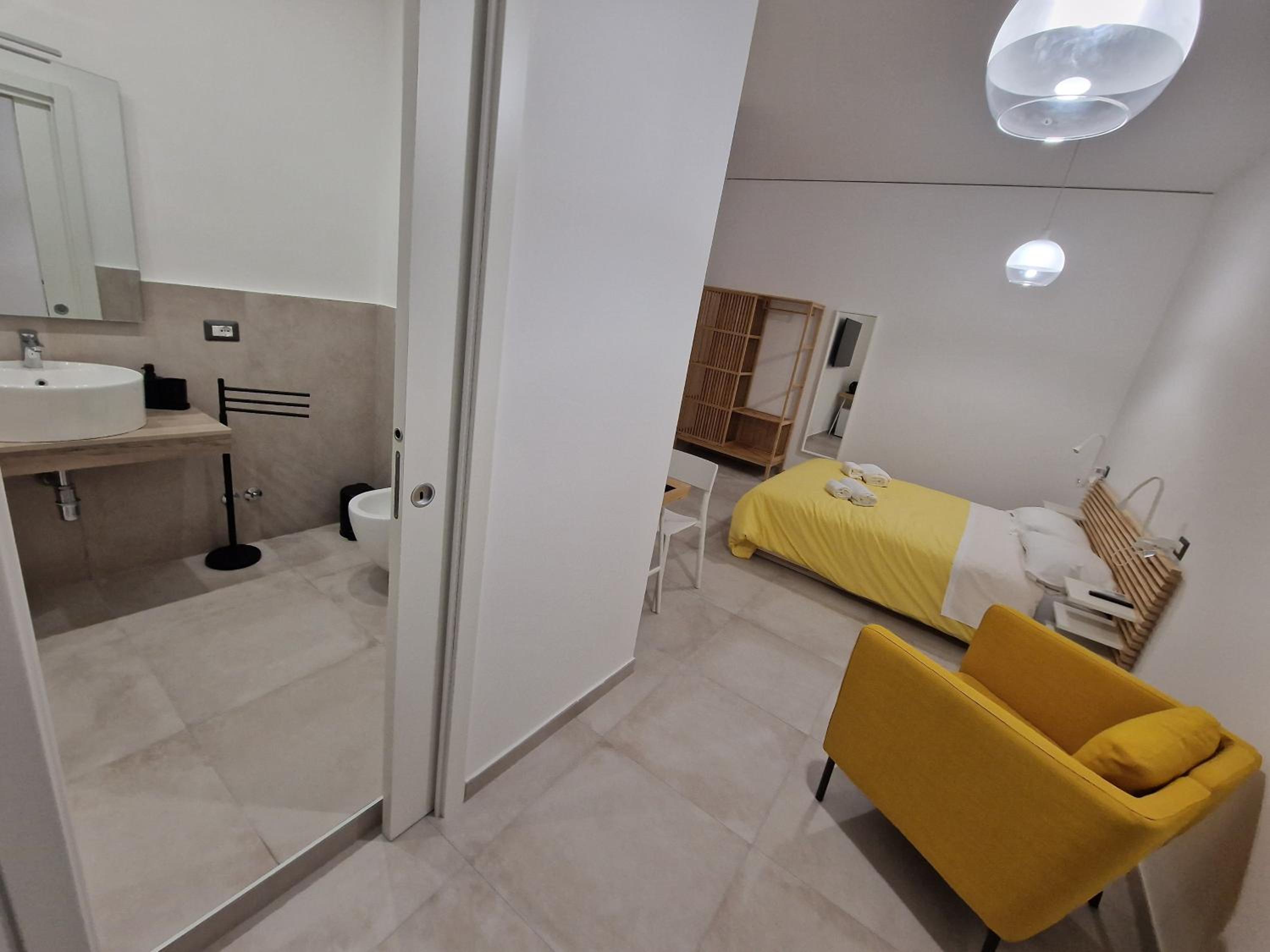 Neapolitan Skyscraper Suites