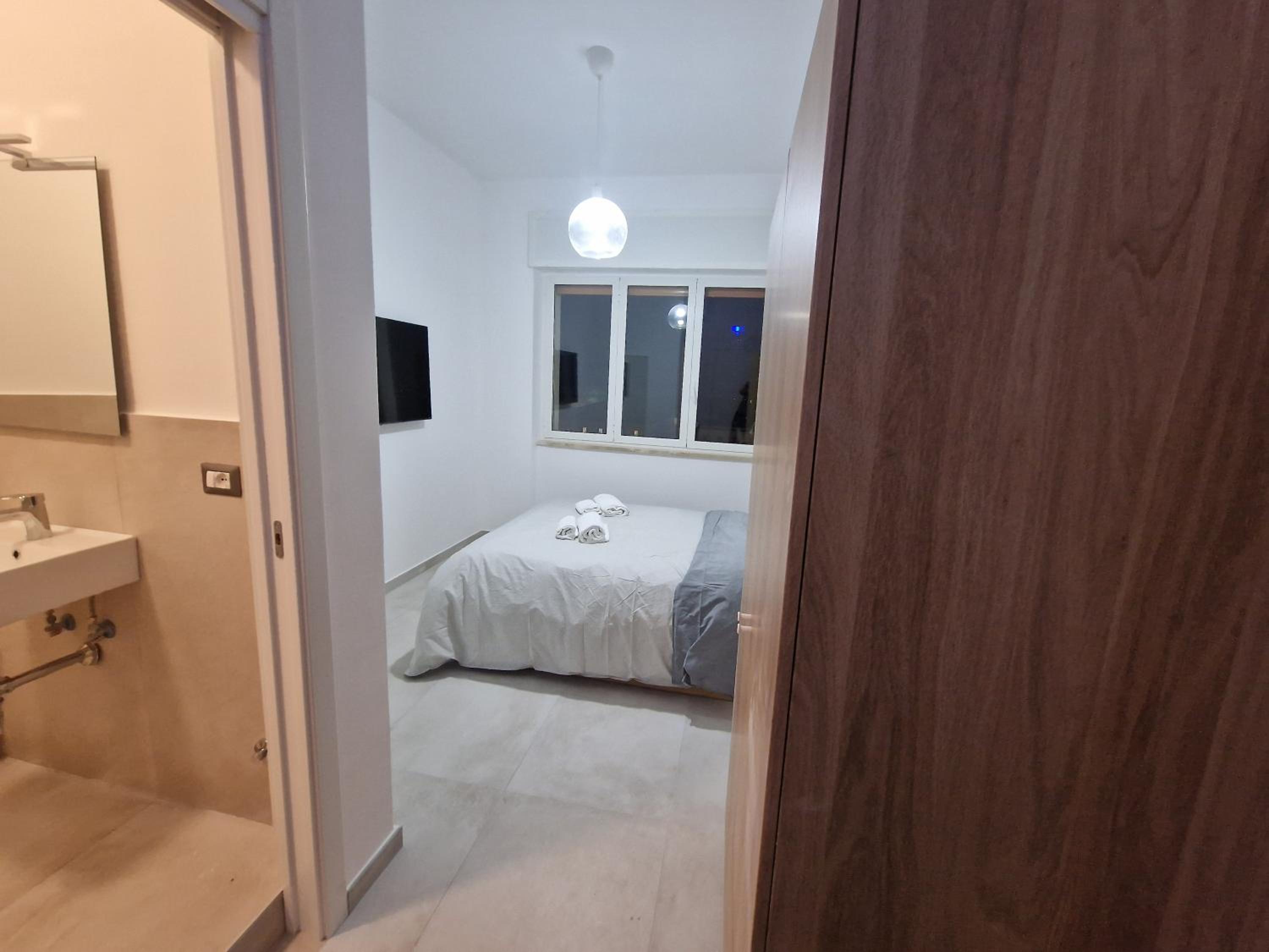 Neapolitan Skyscraper Suites