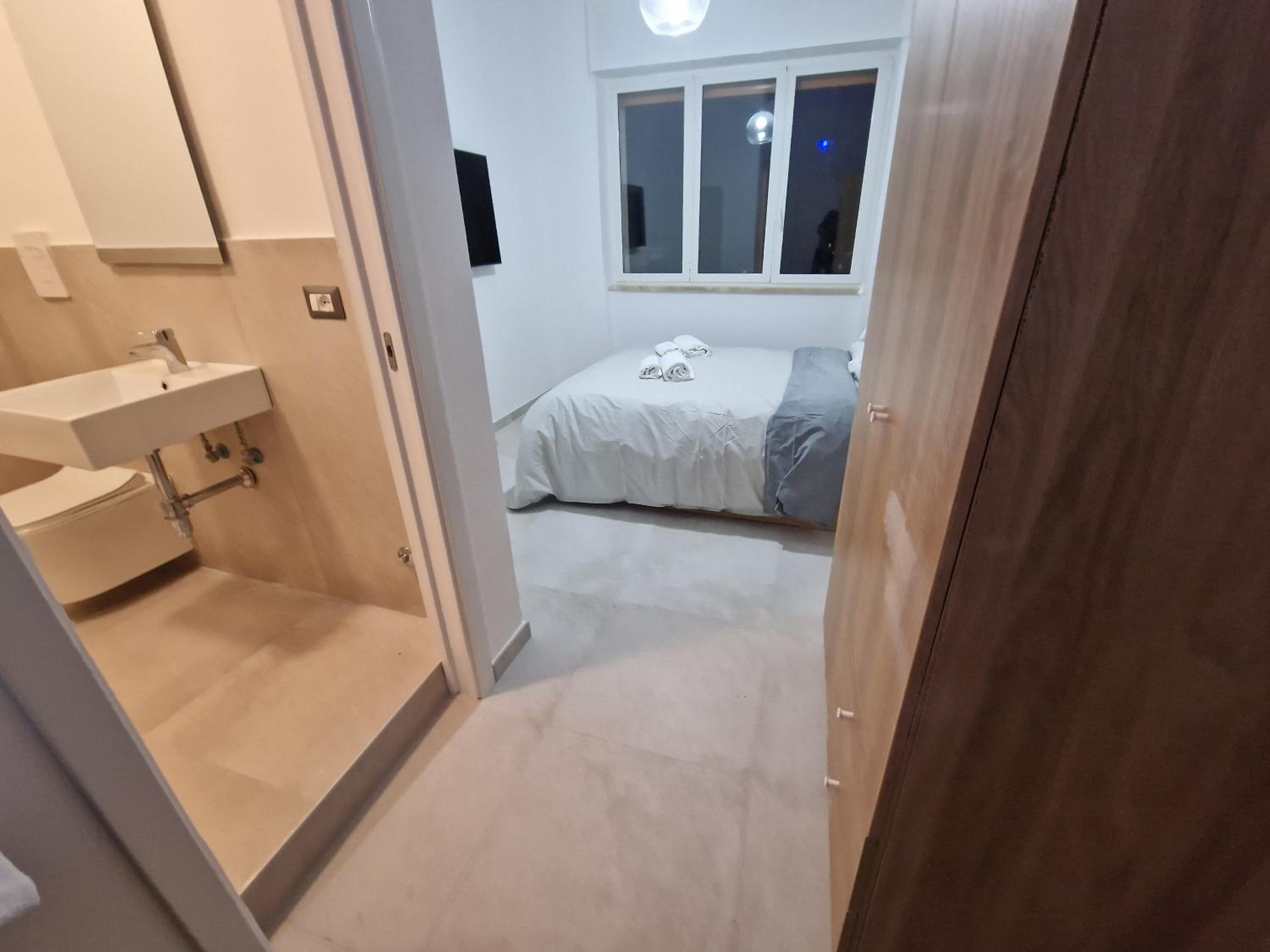 Neapolitan Skyscraper Suites