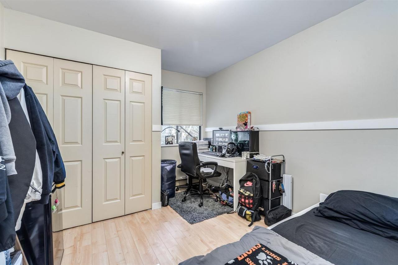 F4 Holiday Season Deal - Private Room Near Shopping, Restaurants, Transit