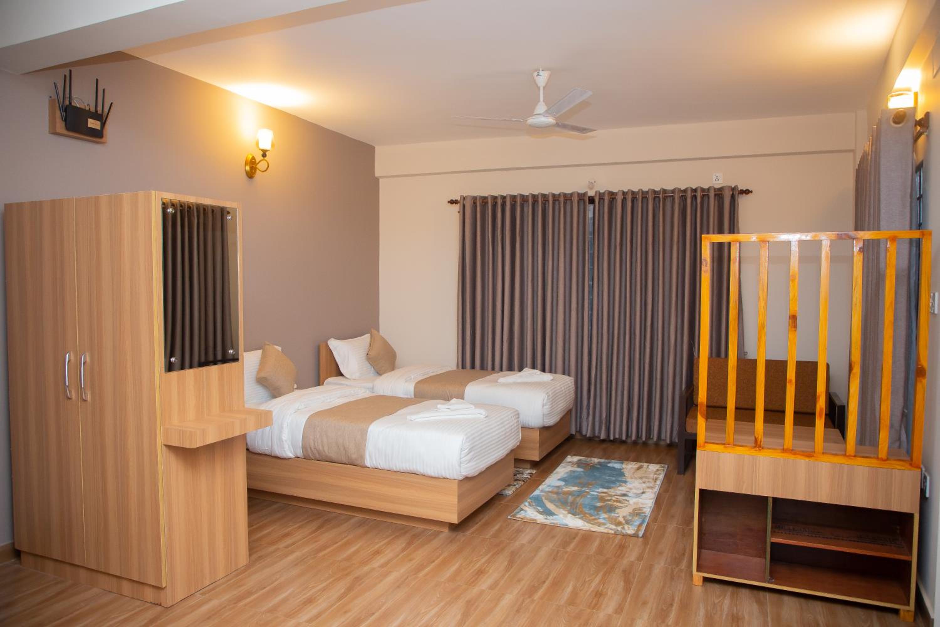 Lake Breeze Apartment