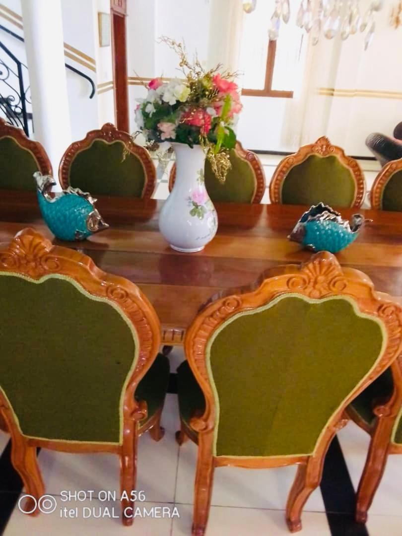 Maison Blanche Biteng