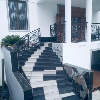 Maison Blanche Biteng