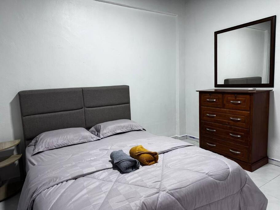 Swimming pool condo near beach, 2 bedrooms aircon photo 7