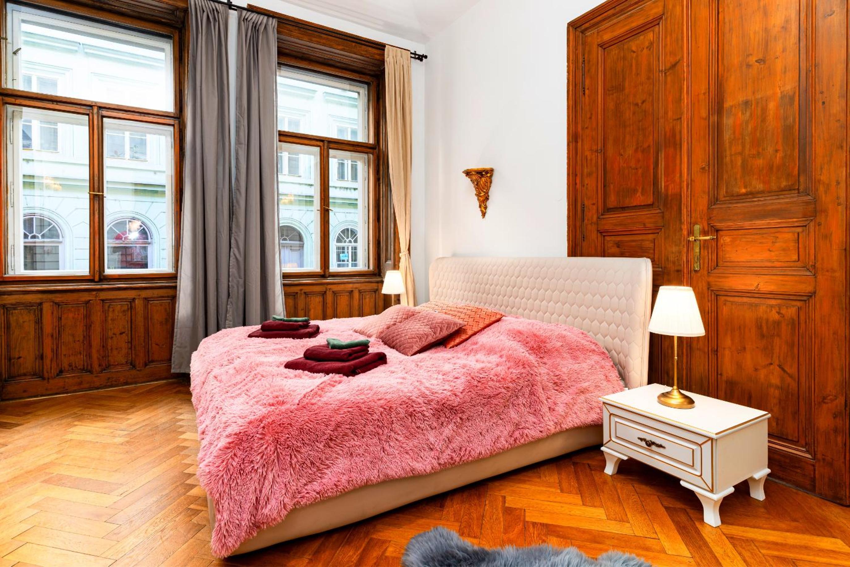 Imperial Deluxe Suite
