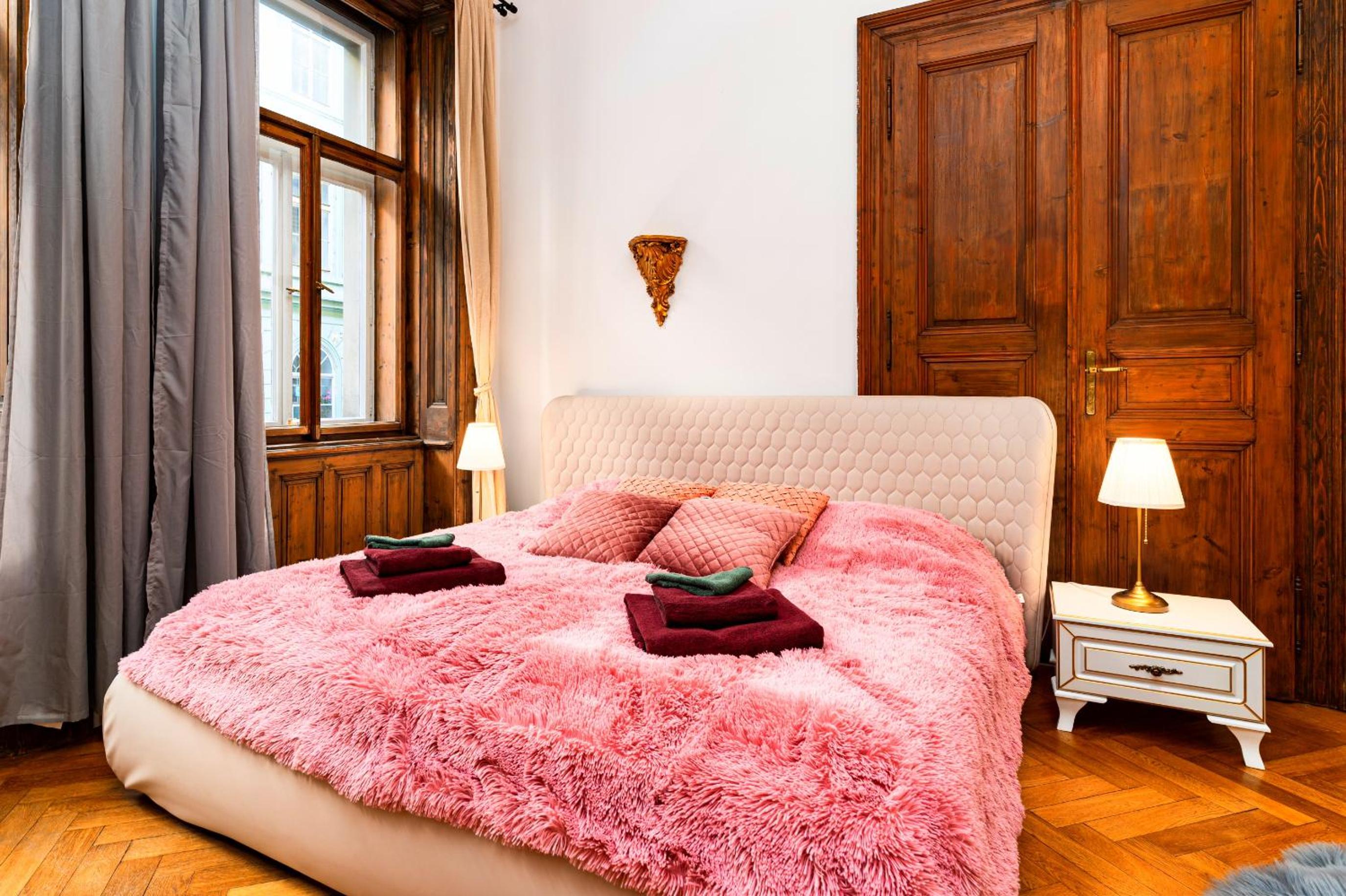 Imperial Deluxe Suite