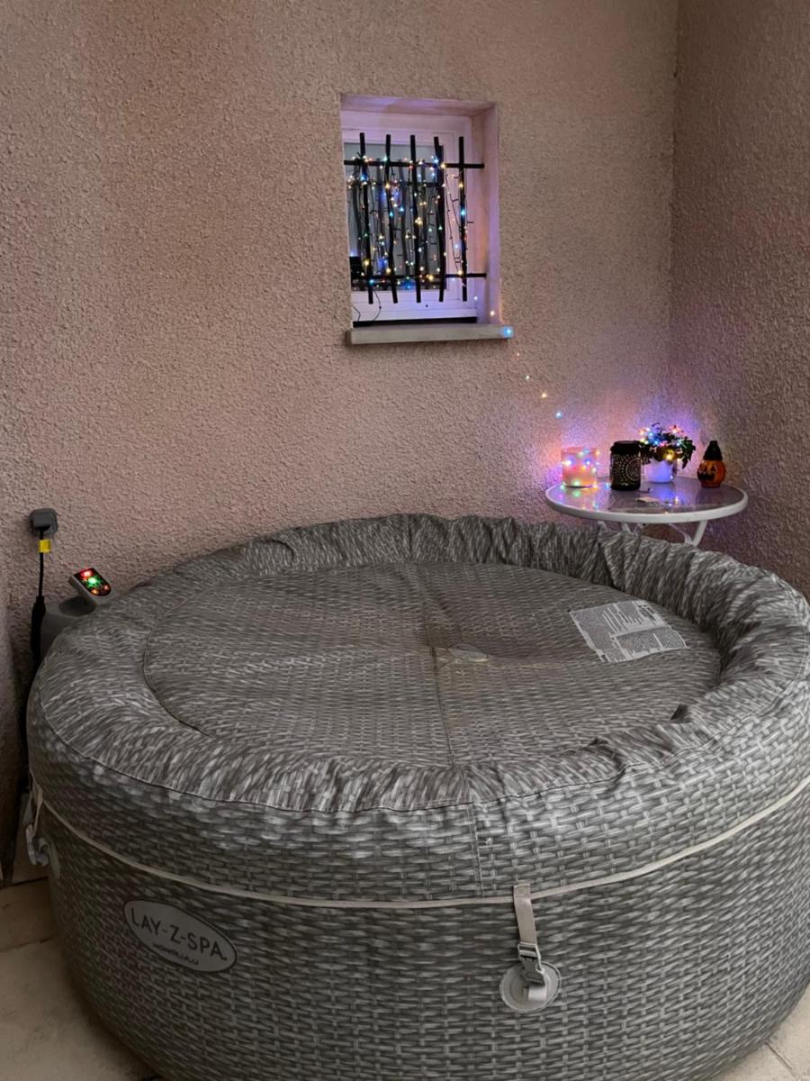 Maison entière 4 lits 8 pl avec jacuzzi proche du safari de Peaugres view 3