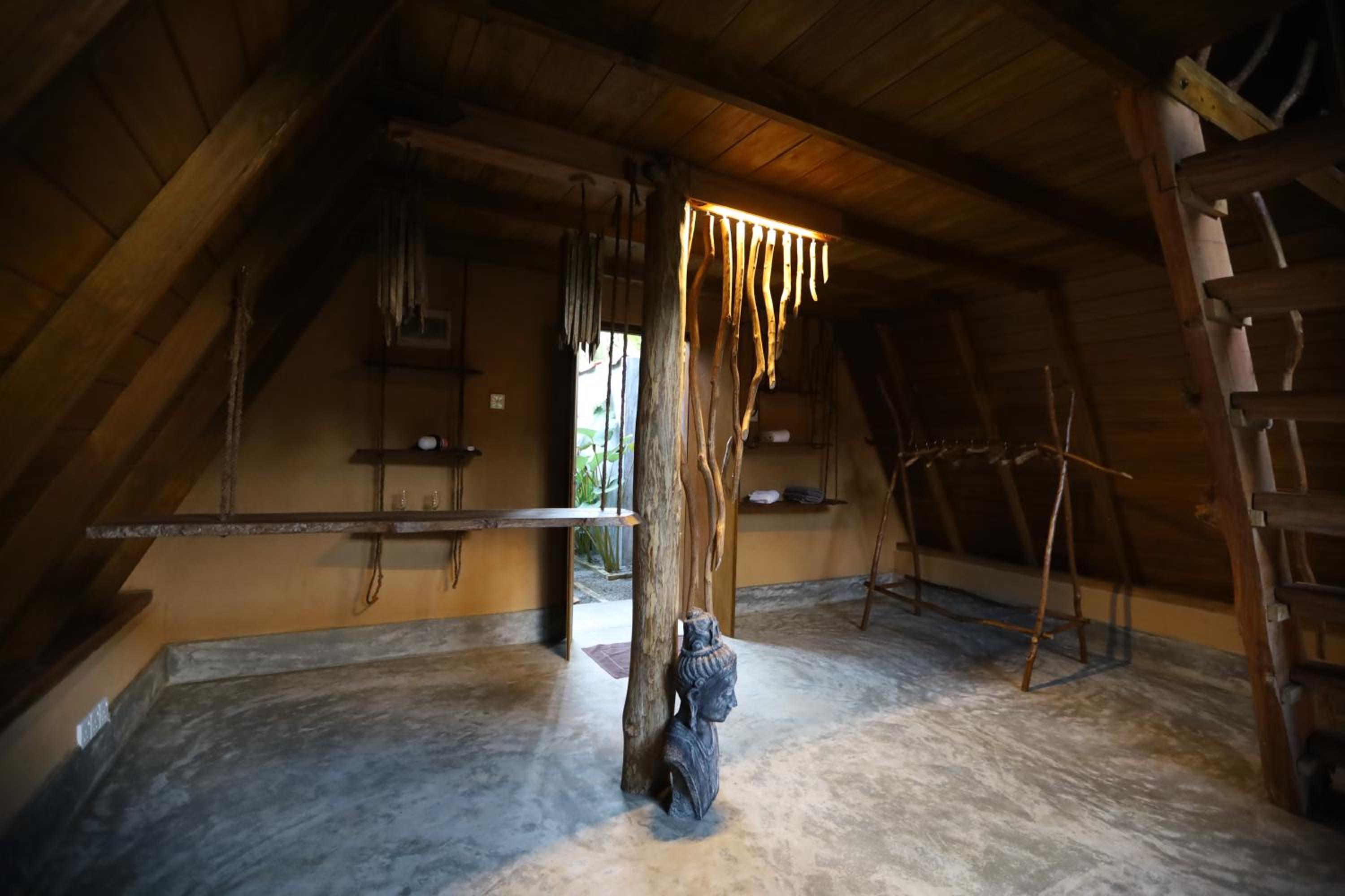 Cinnamon Paradise Nature Room