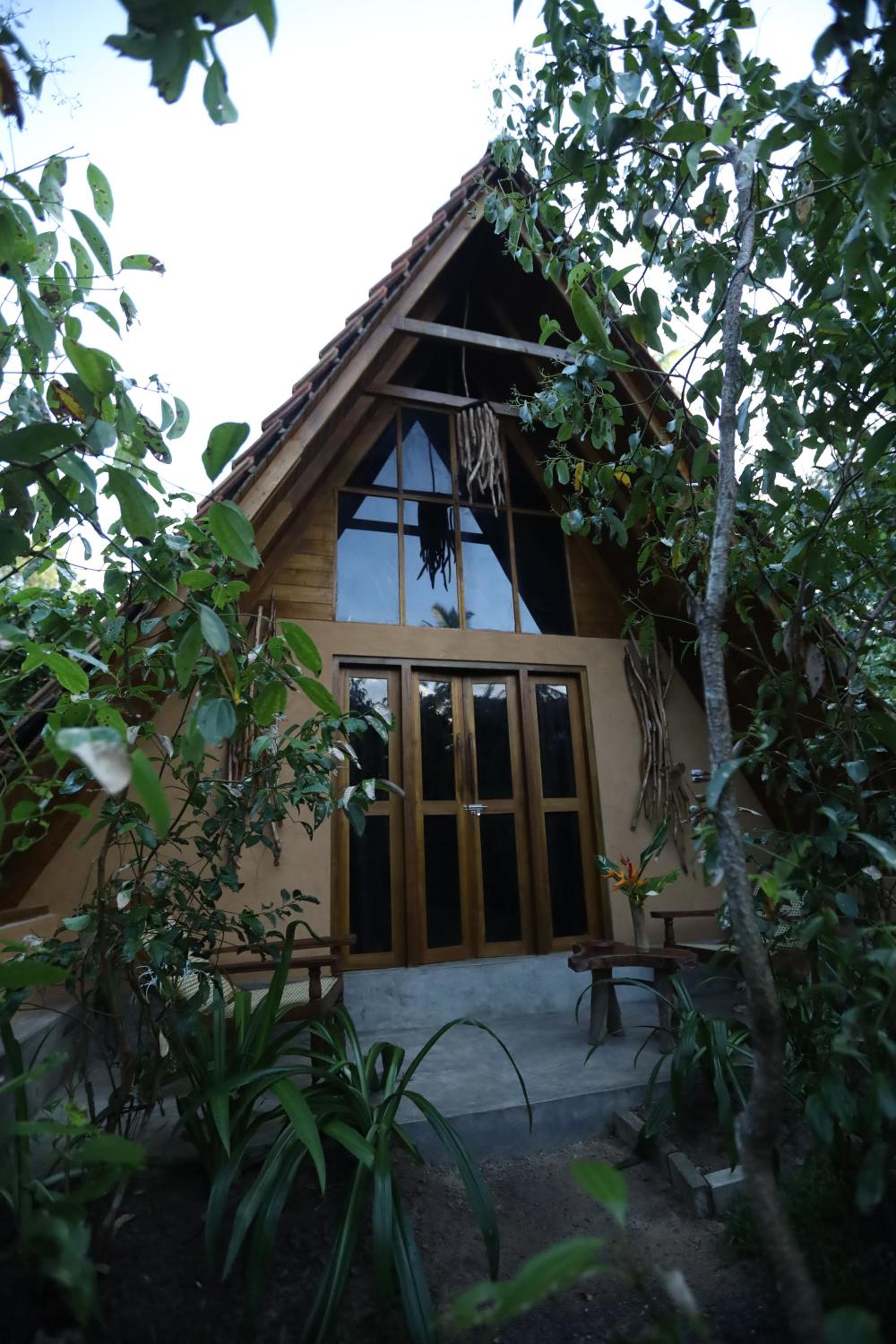 Cinnamon Paradise Nature Room