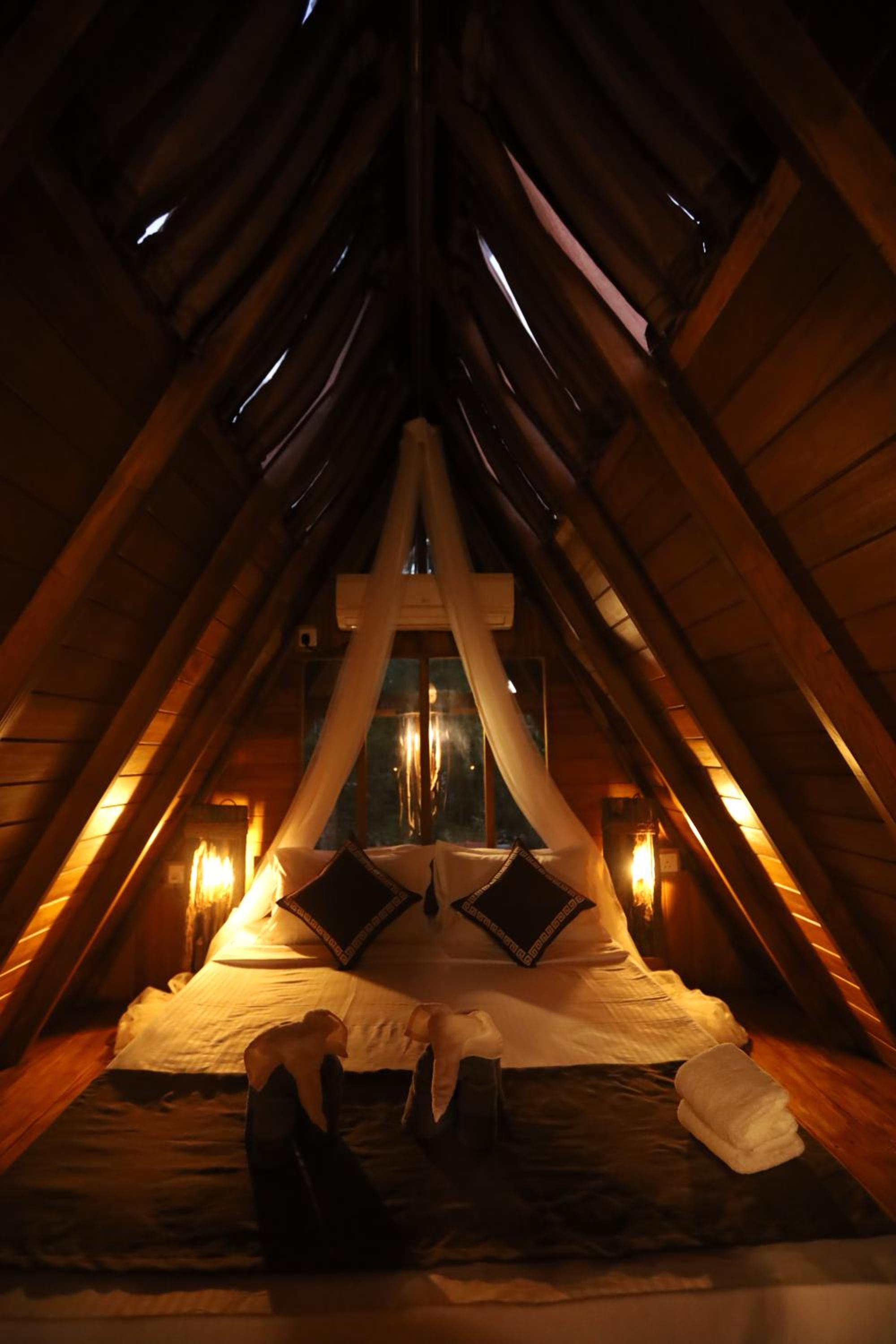 Cinnamon Paradise Nature Room