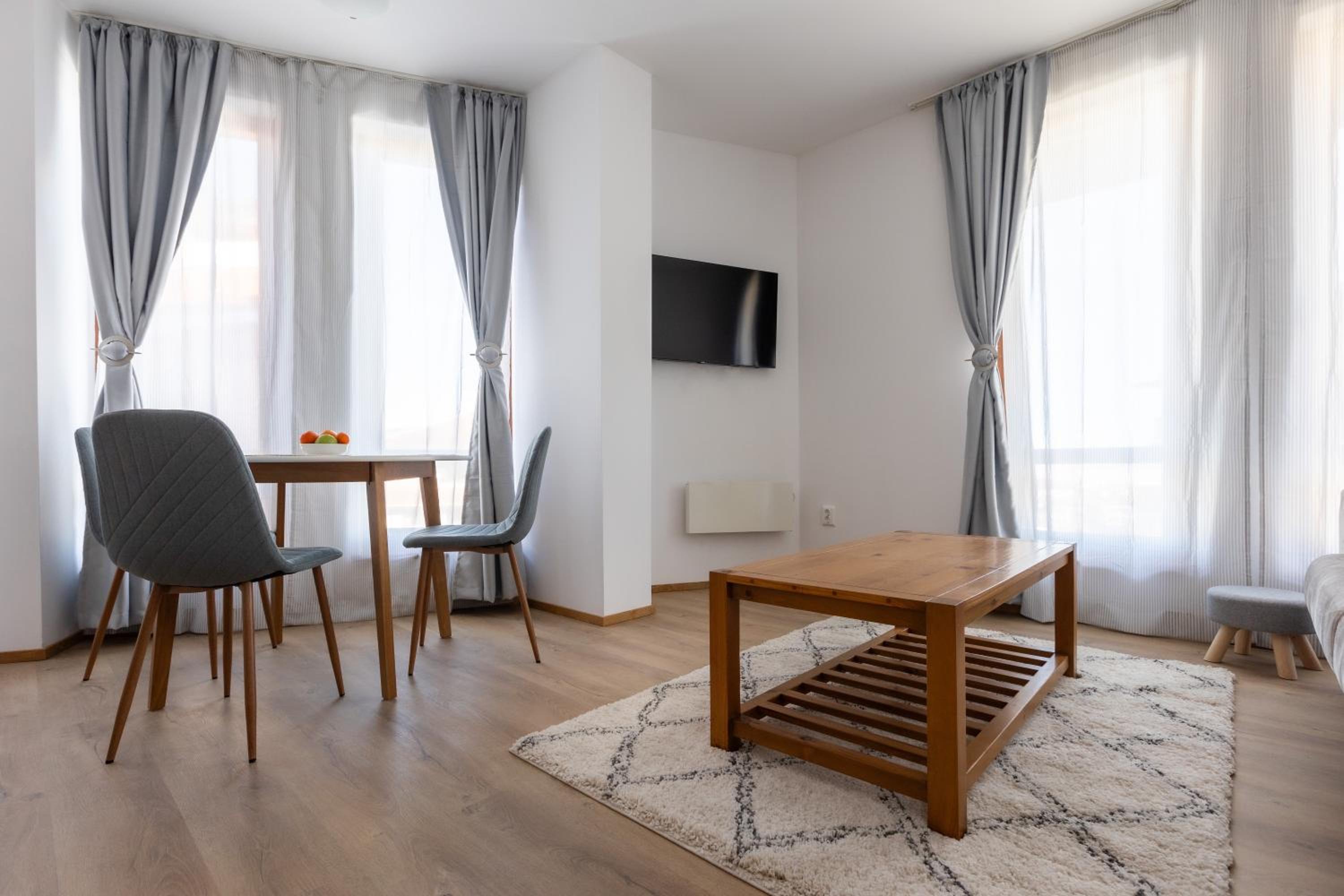 Light One Bed Flat next to the Ski Lift