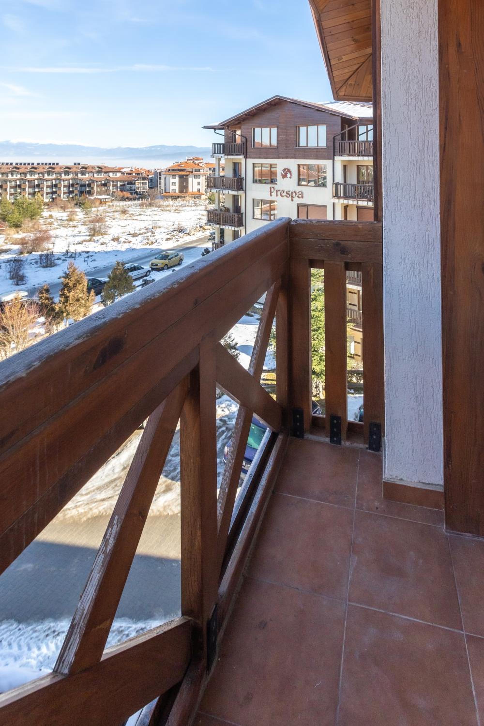 Light One Bed Flat next to the Ski Lift