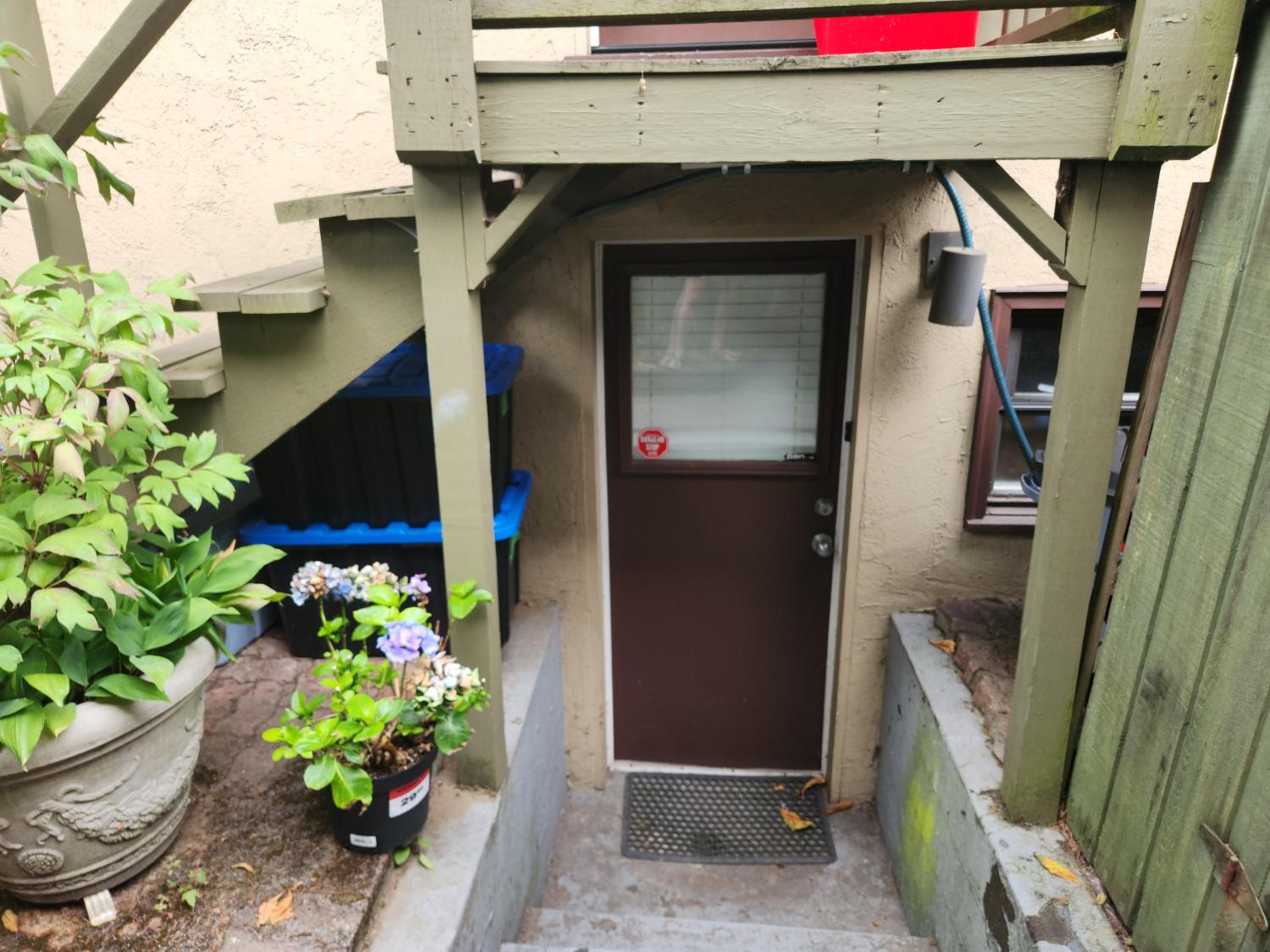 Small Private Studio at Kitsilano Beach