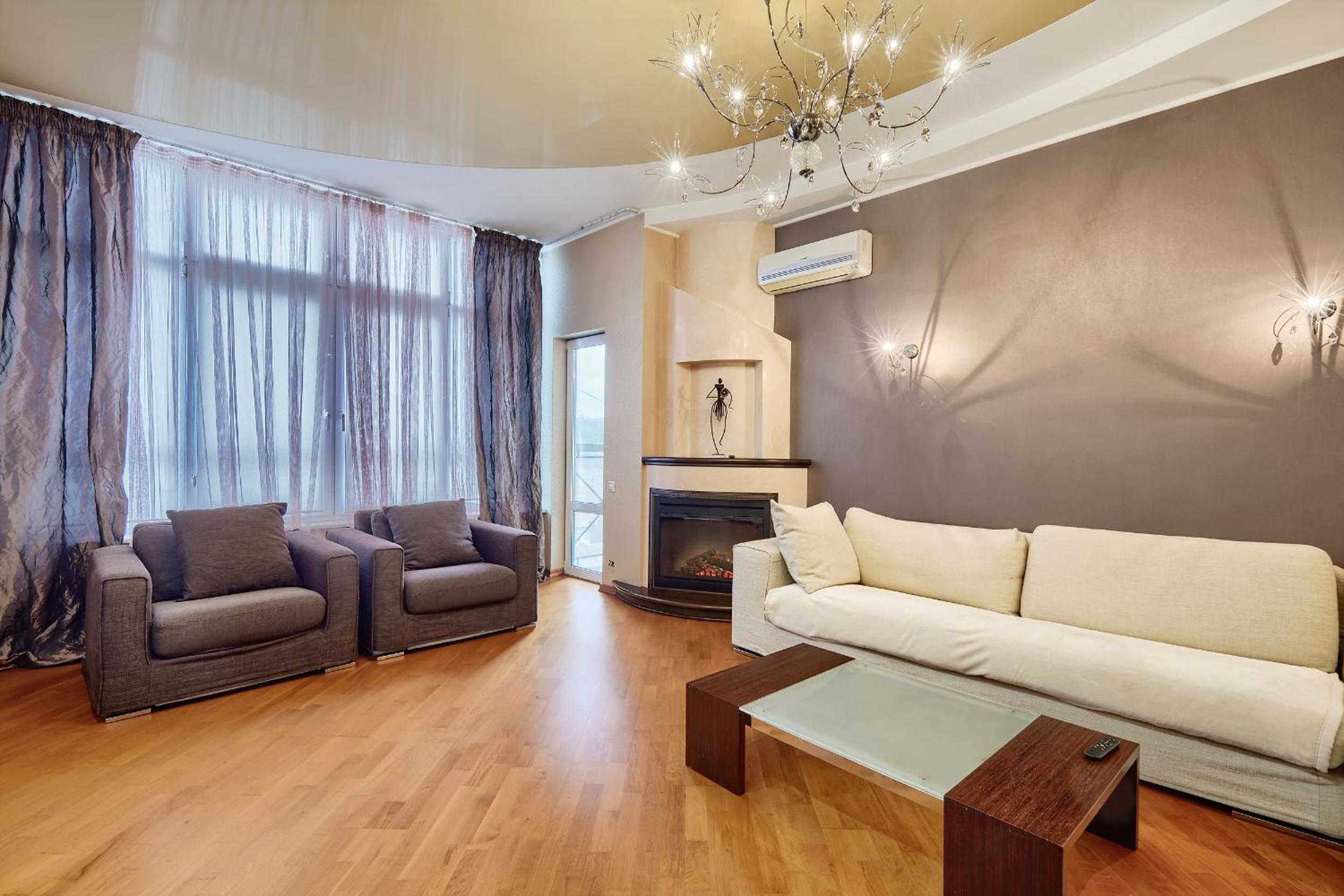 Botanic Towers опалення та світло цілодобово