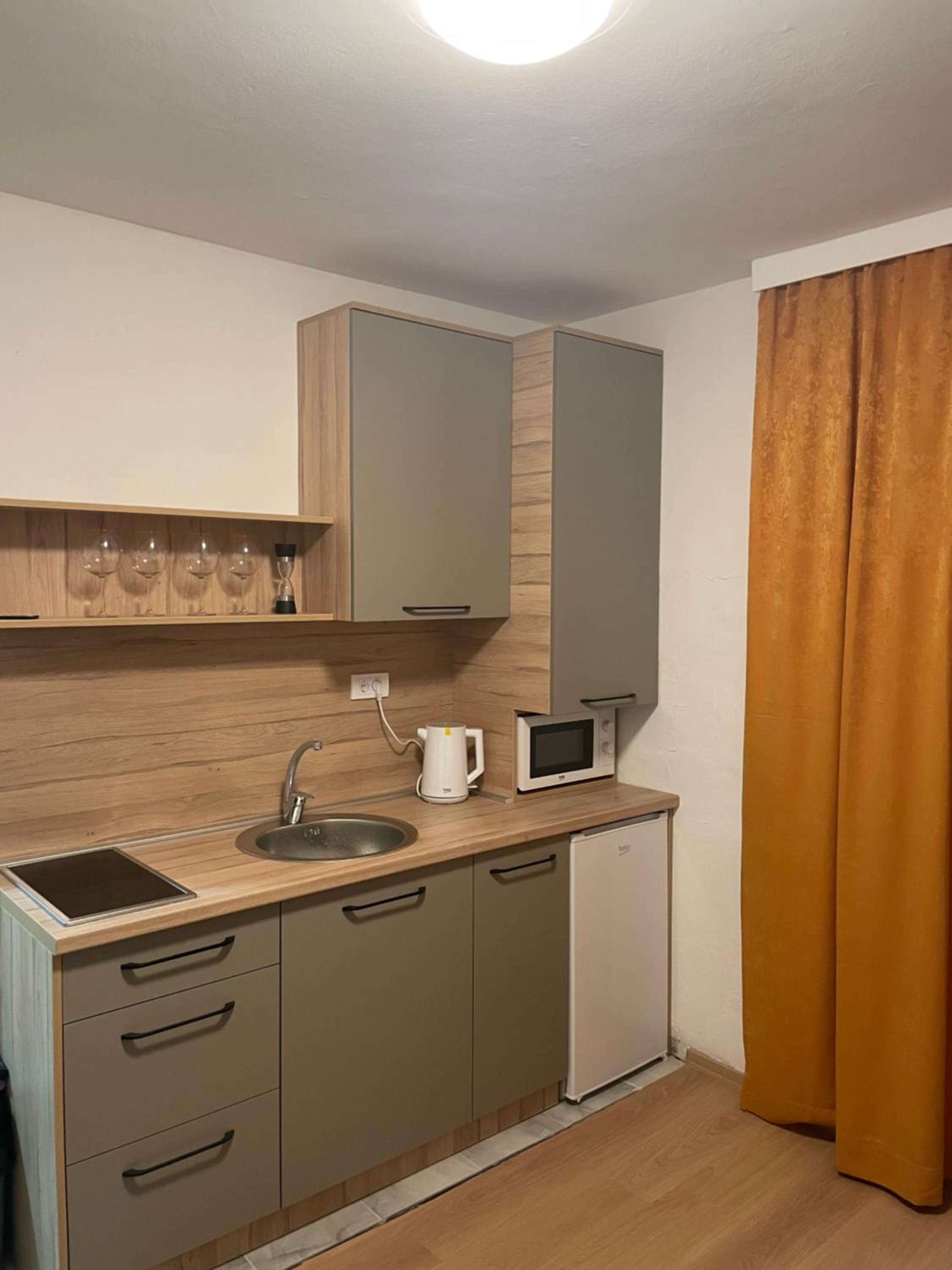 Inaya Apartman Free Parking