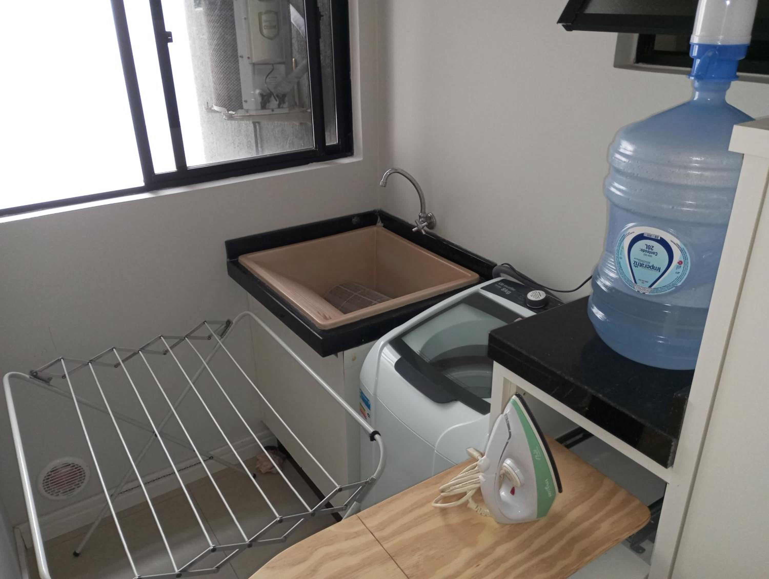 Ótimo Apartamento vista mar a 70 metros