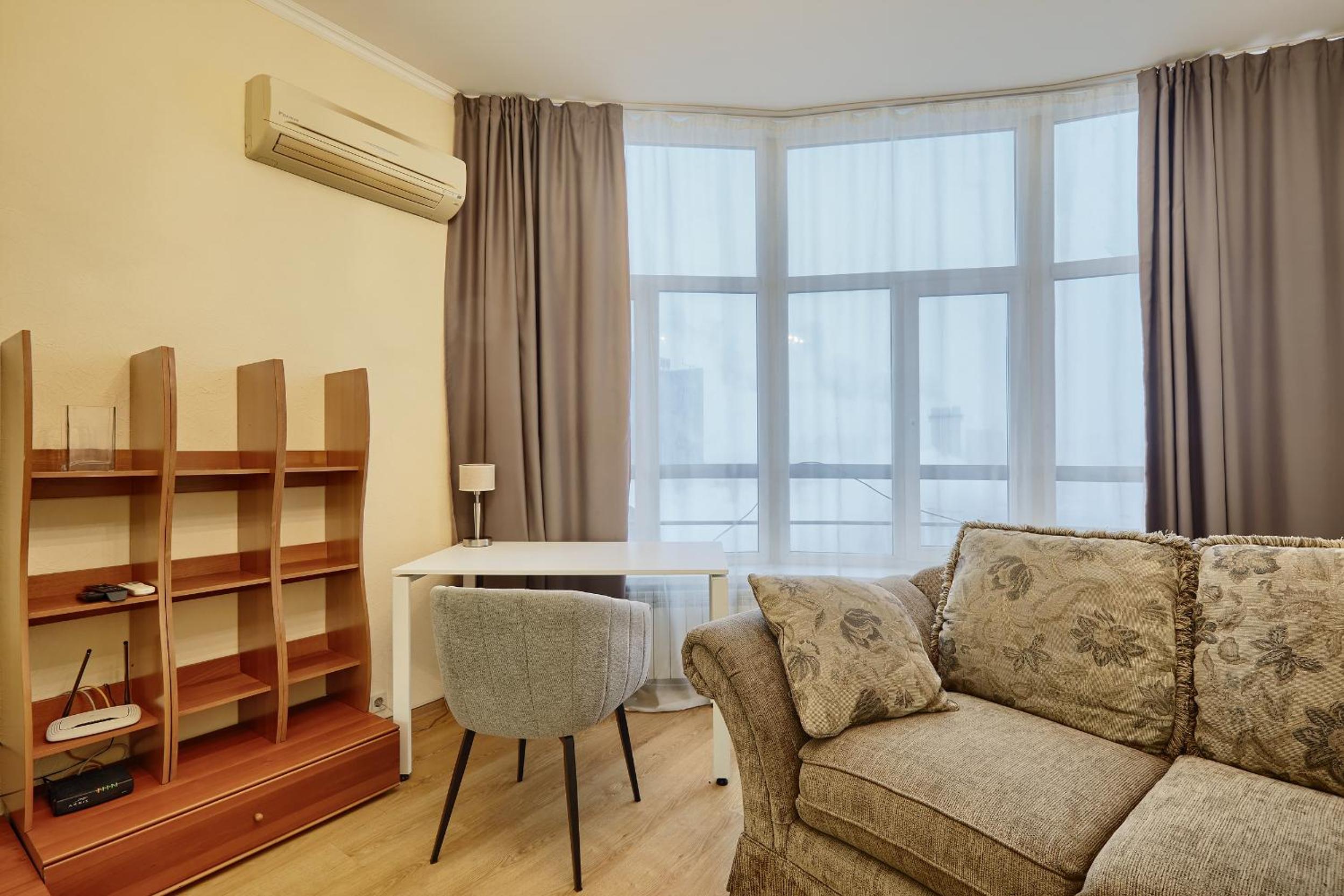 Botanic Towers опалення та світло цілодобово