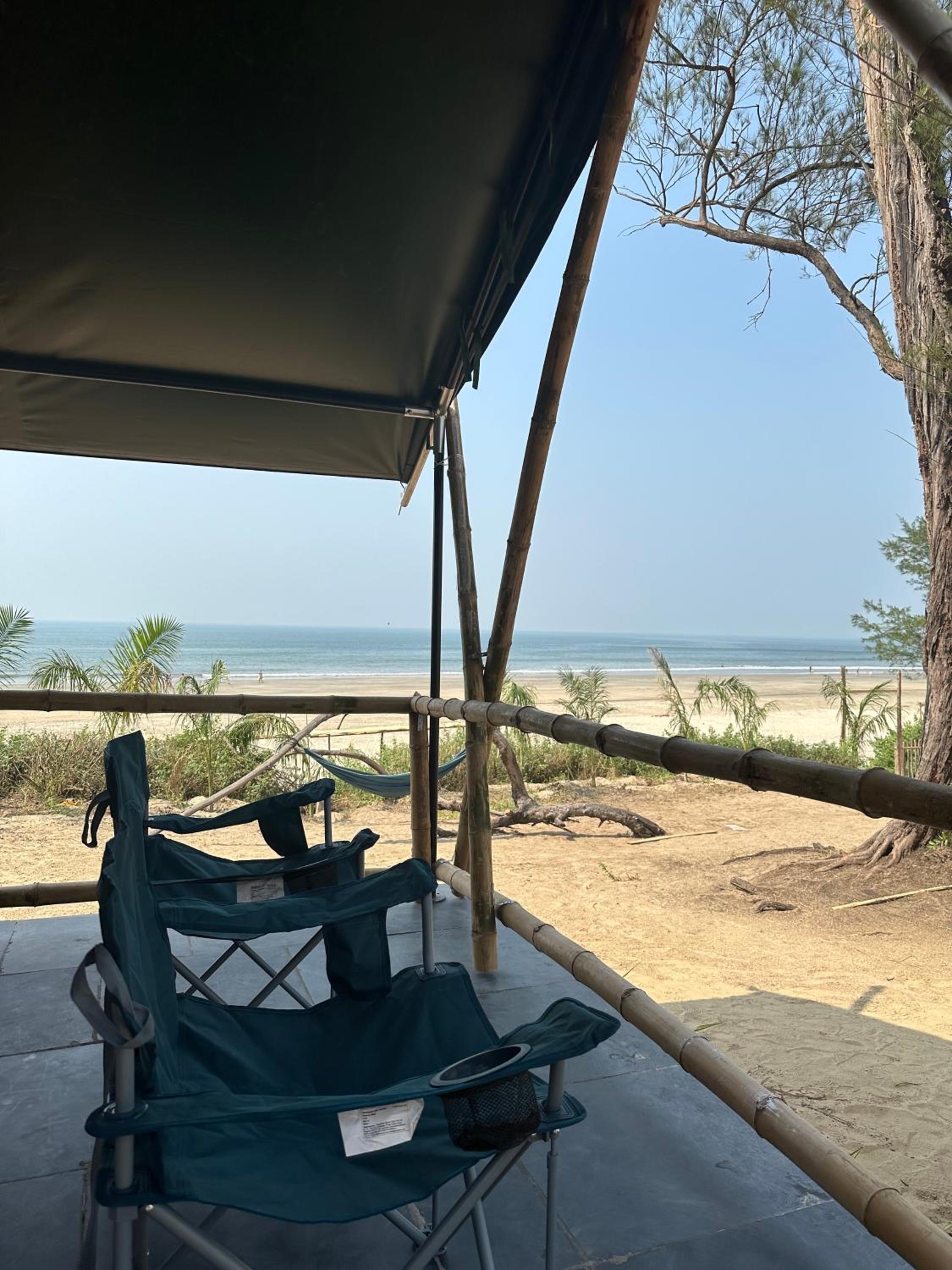 SeaOM Beach Huts and Tents