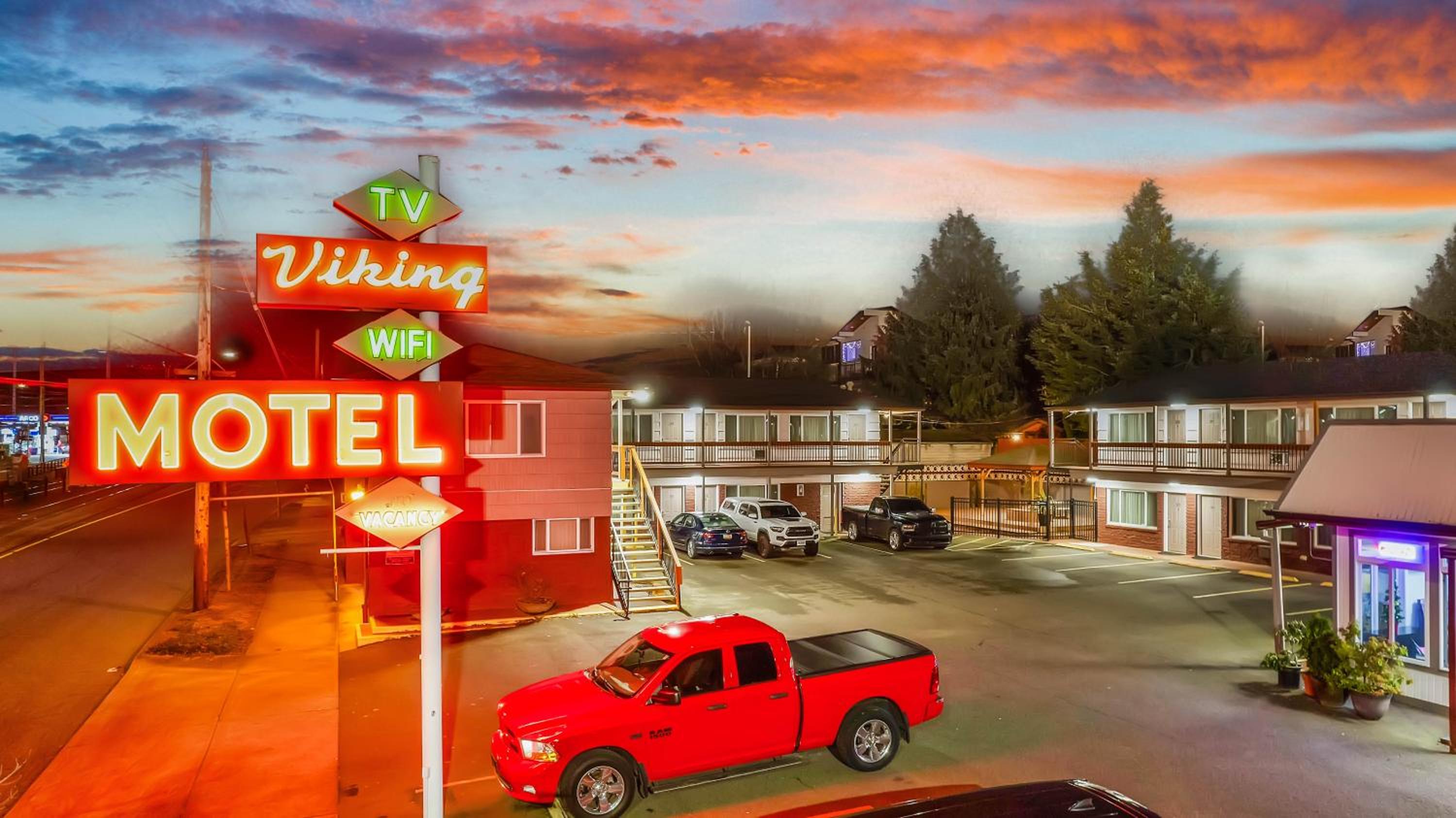 Hotel Viking Motel - Image 1
