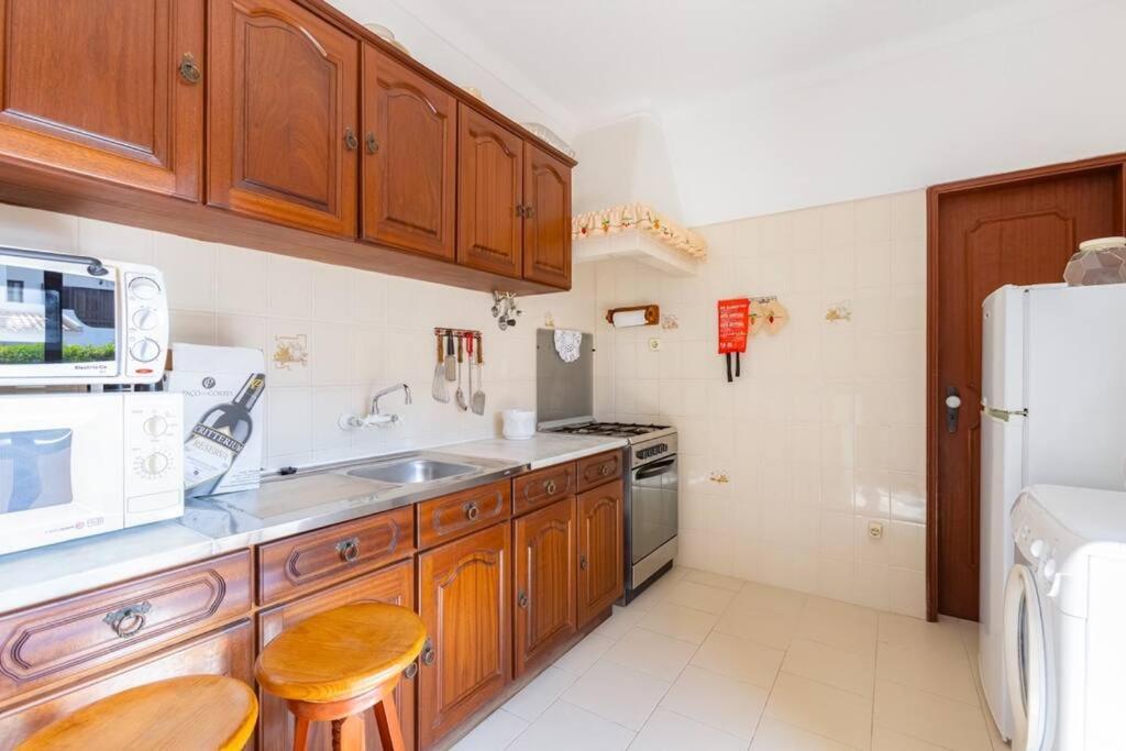 VILLA ROSADO - Moradia para 6 com AC, jardim a 5 min do centro de Albufeira view 3