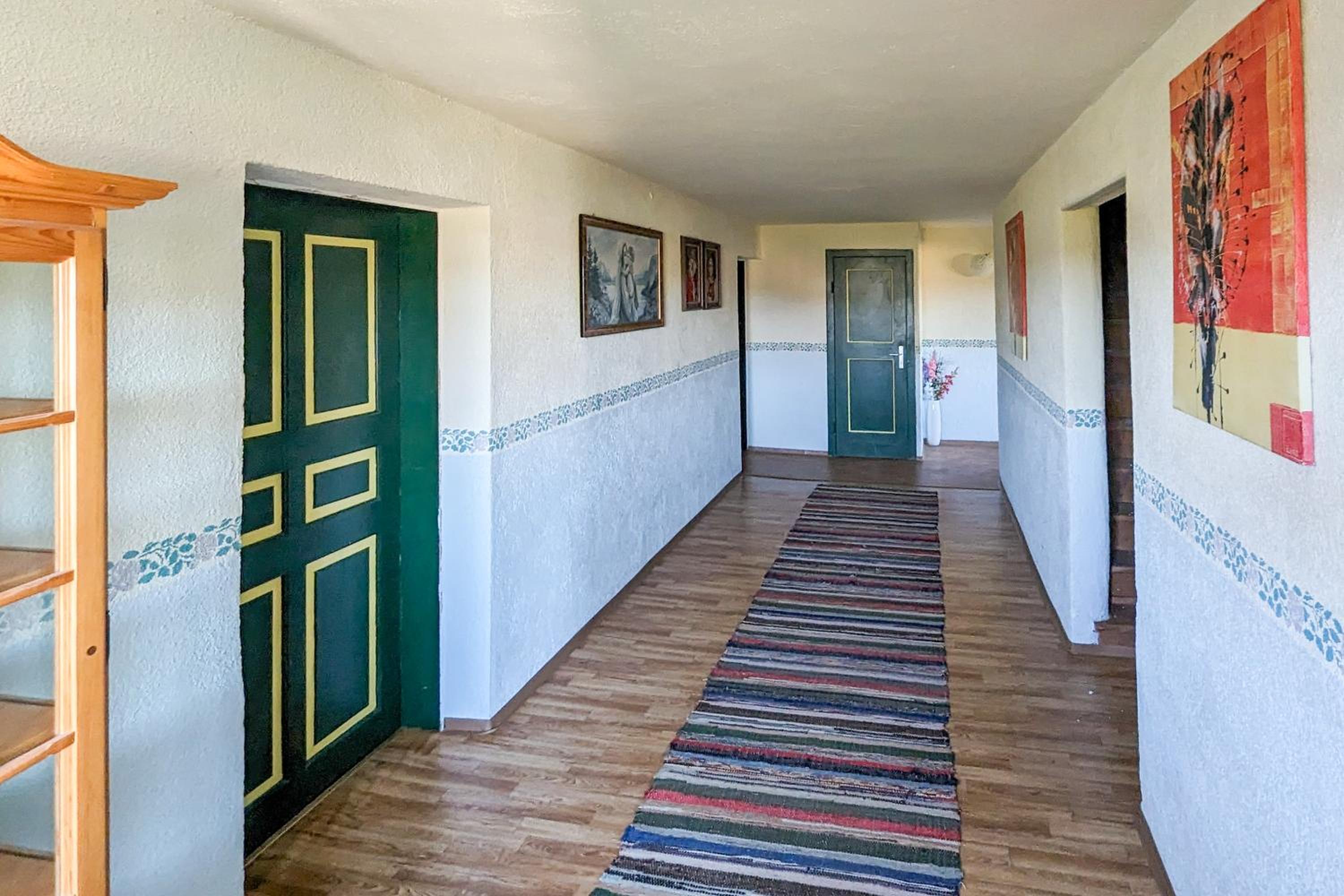Private Farmhouse Escape - Ideal for up to 8 Guests
