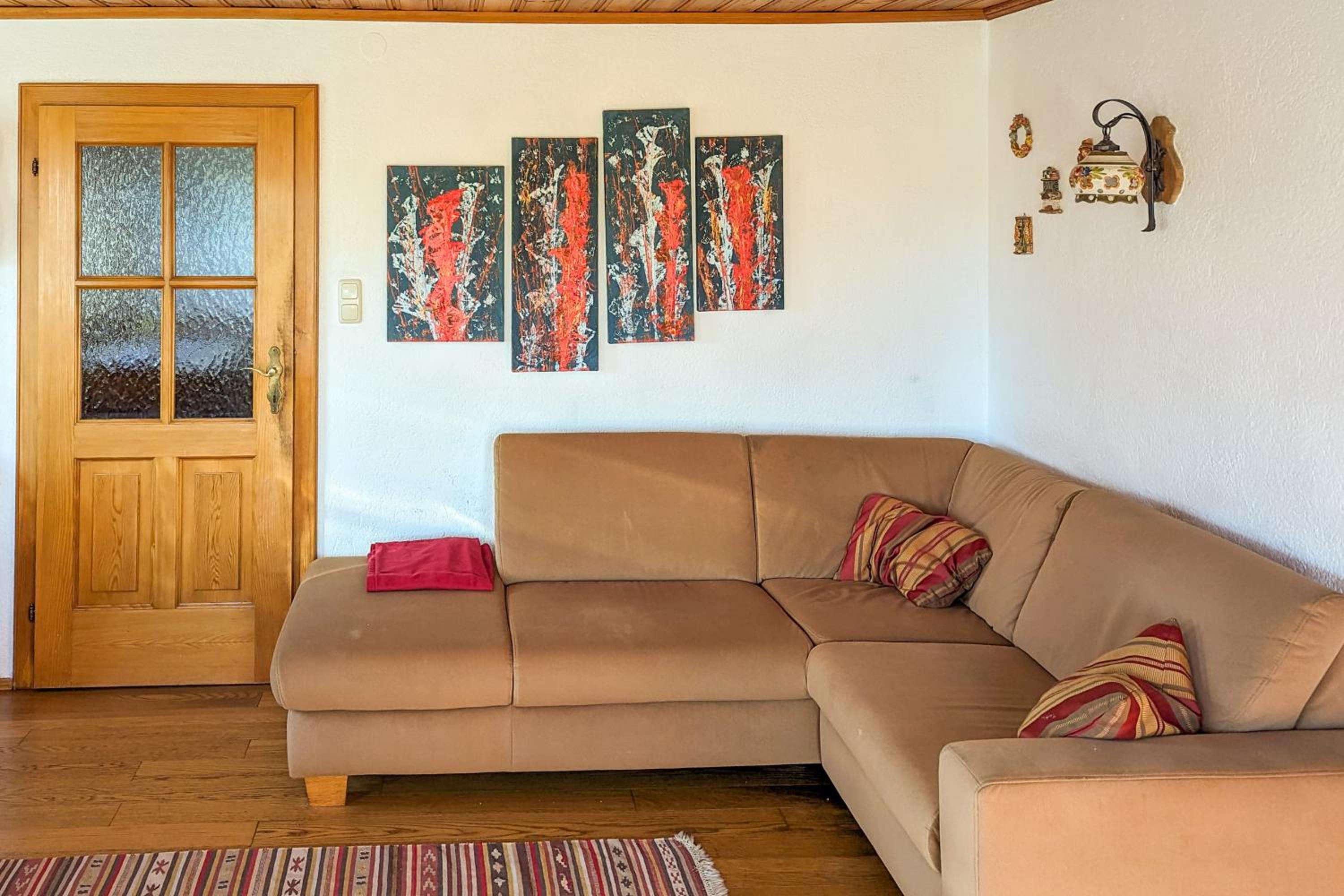 Private Farmhouse Escape - Ideal for up to 8 Guests
