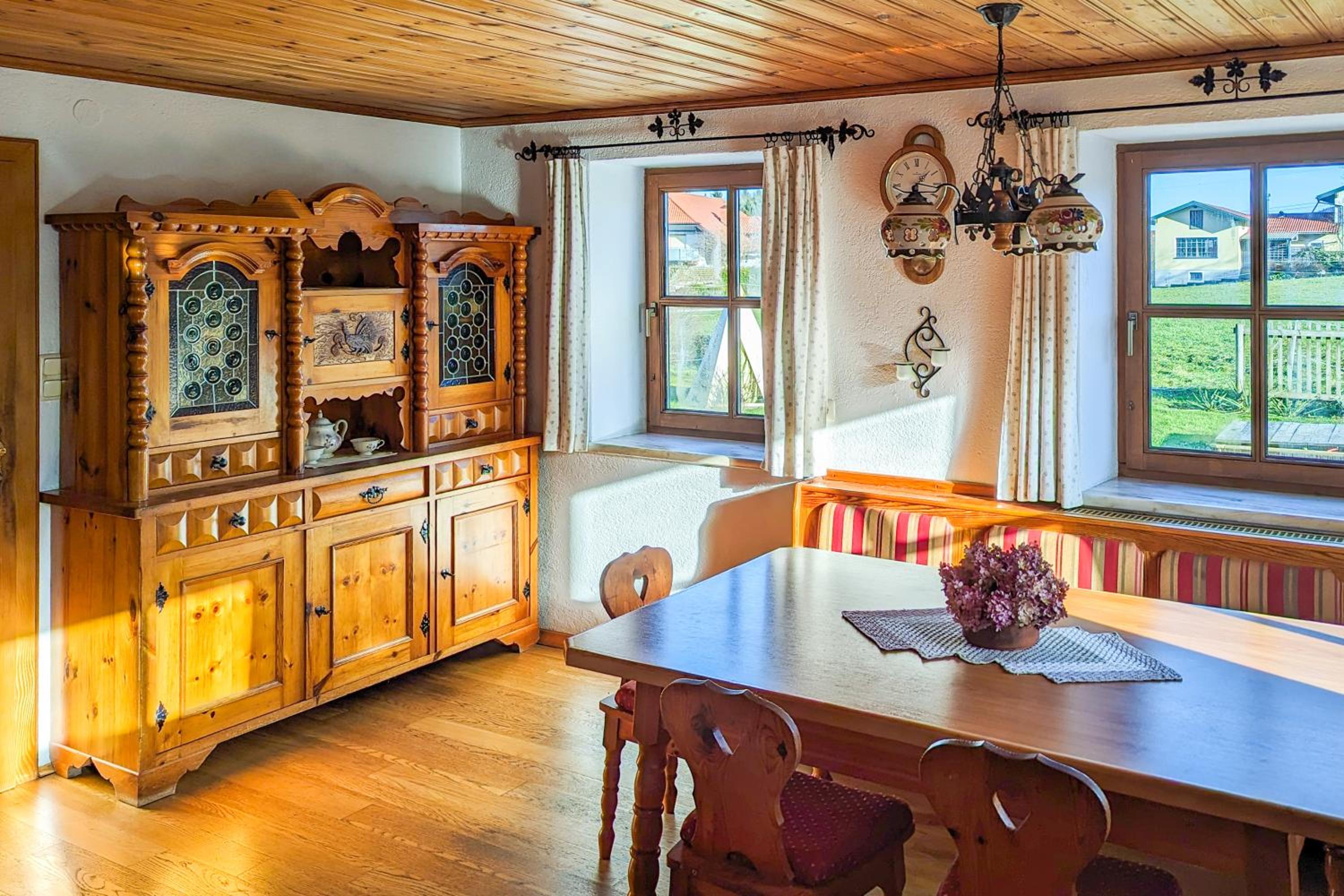 Private Farmhouse Escape - Ideal for up to 8 Guests