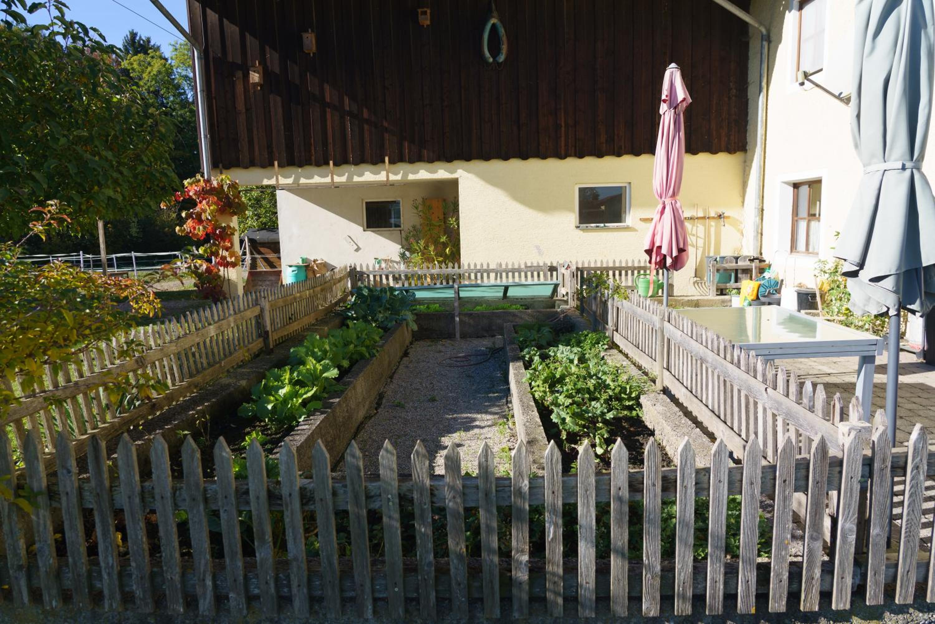 Private Farmhouse Escape - Ideal for up to 8 Guests