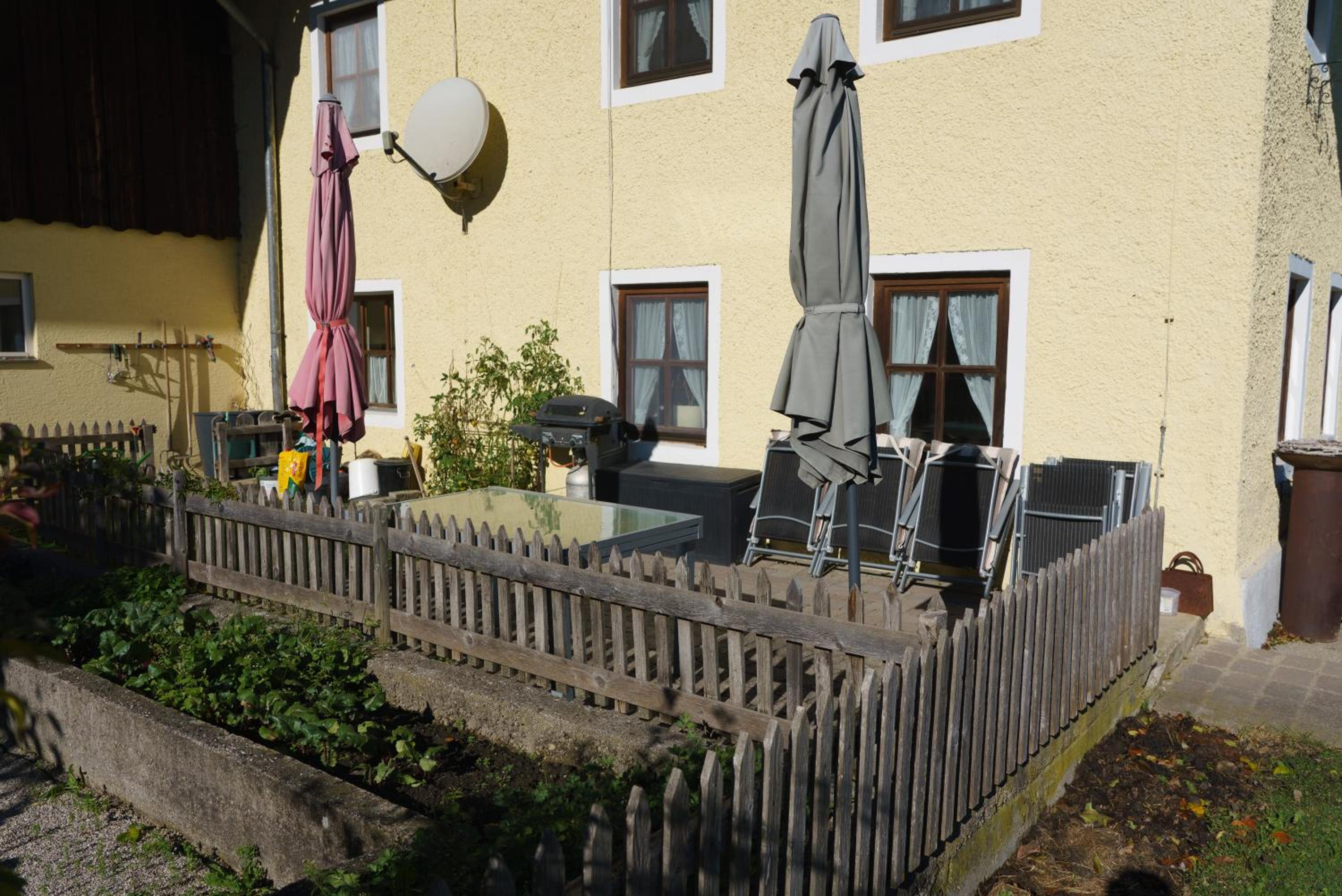 Private Farmhouse Escape - Ideal for up to 8 Guests