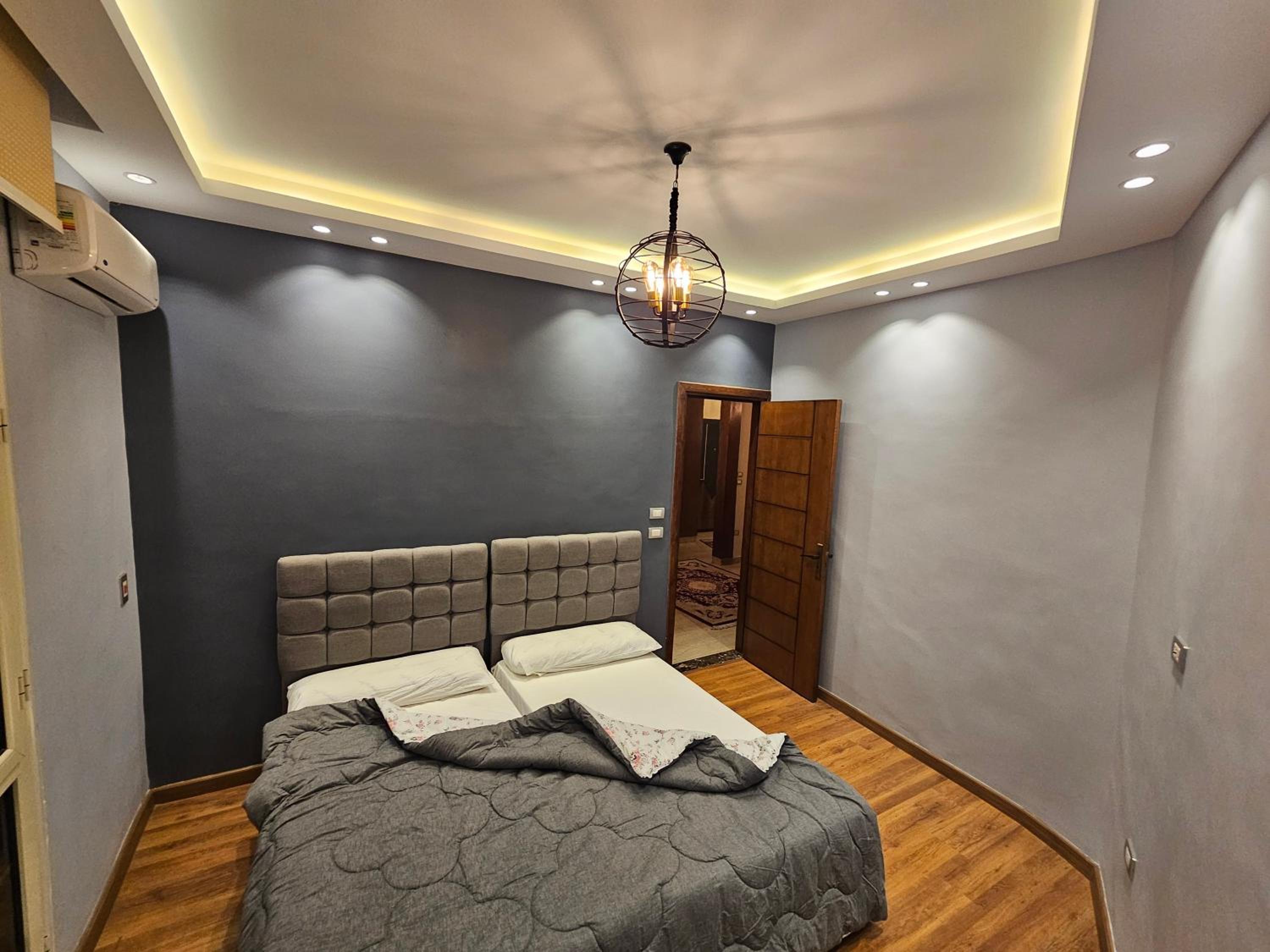 3rd floor luxury apartment-families only