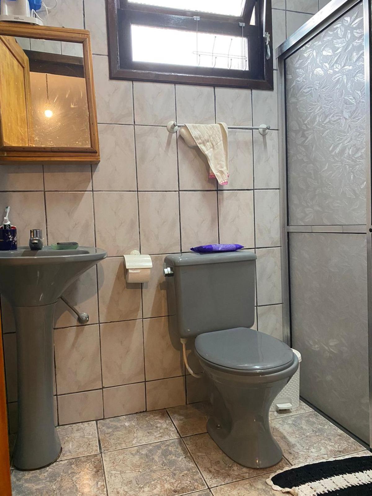 LARA'S HOUSE