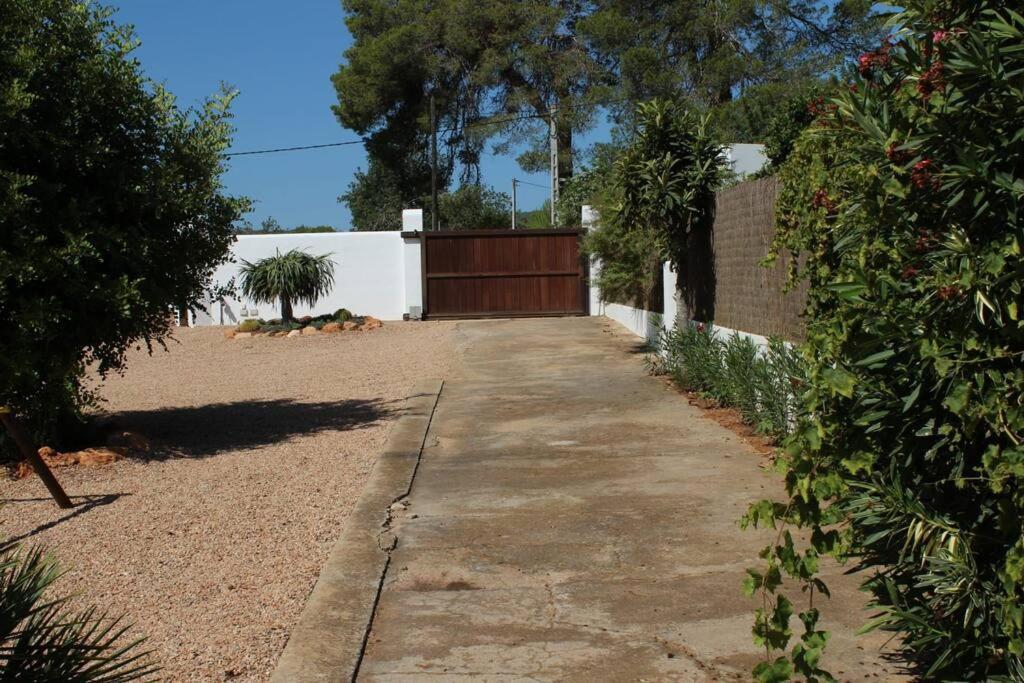 Casa Serena con piscina y jardín