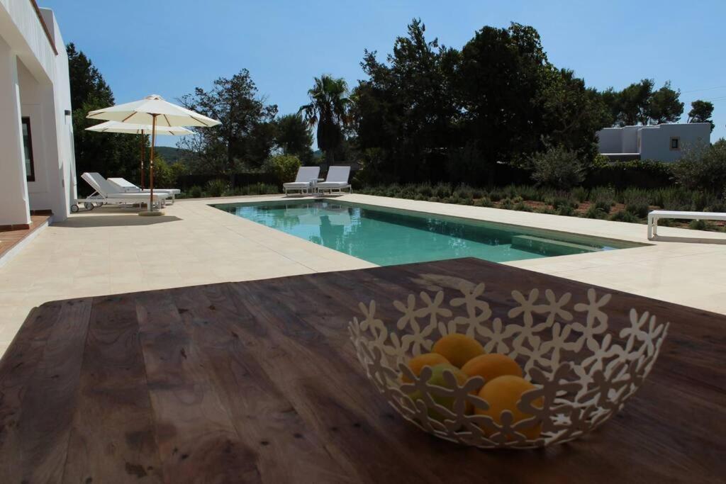 Casa Serena con piscina y jardín