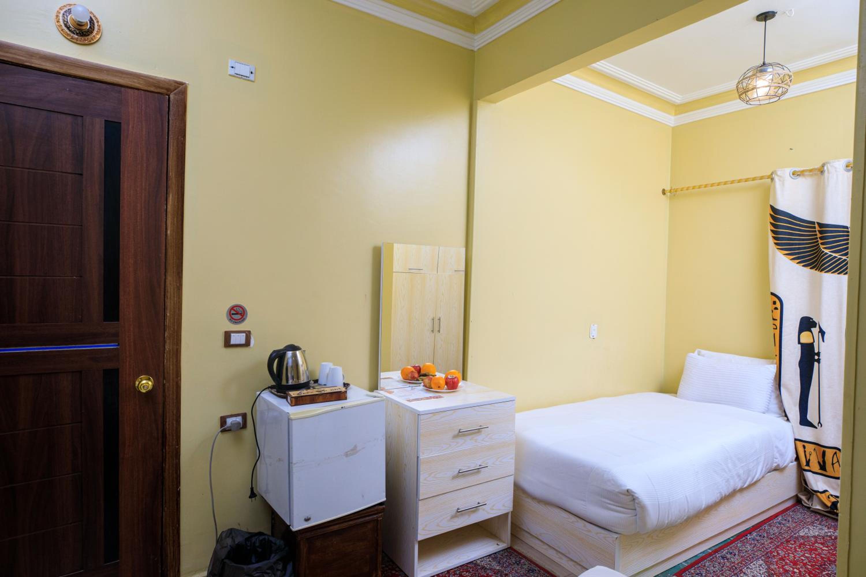 Bella Casa Pyramids Inn