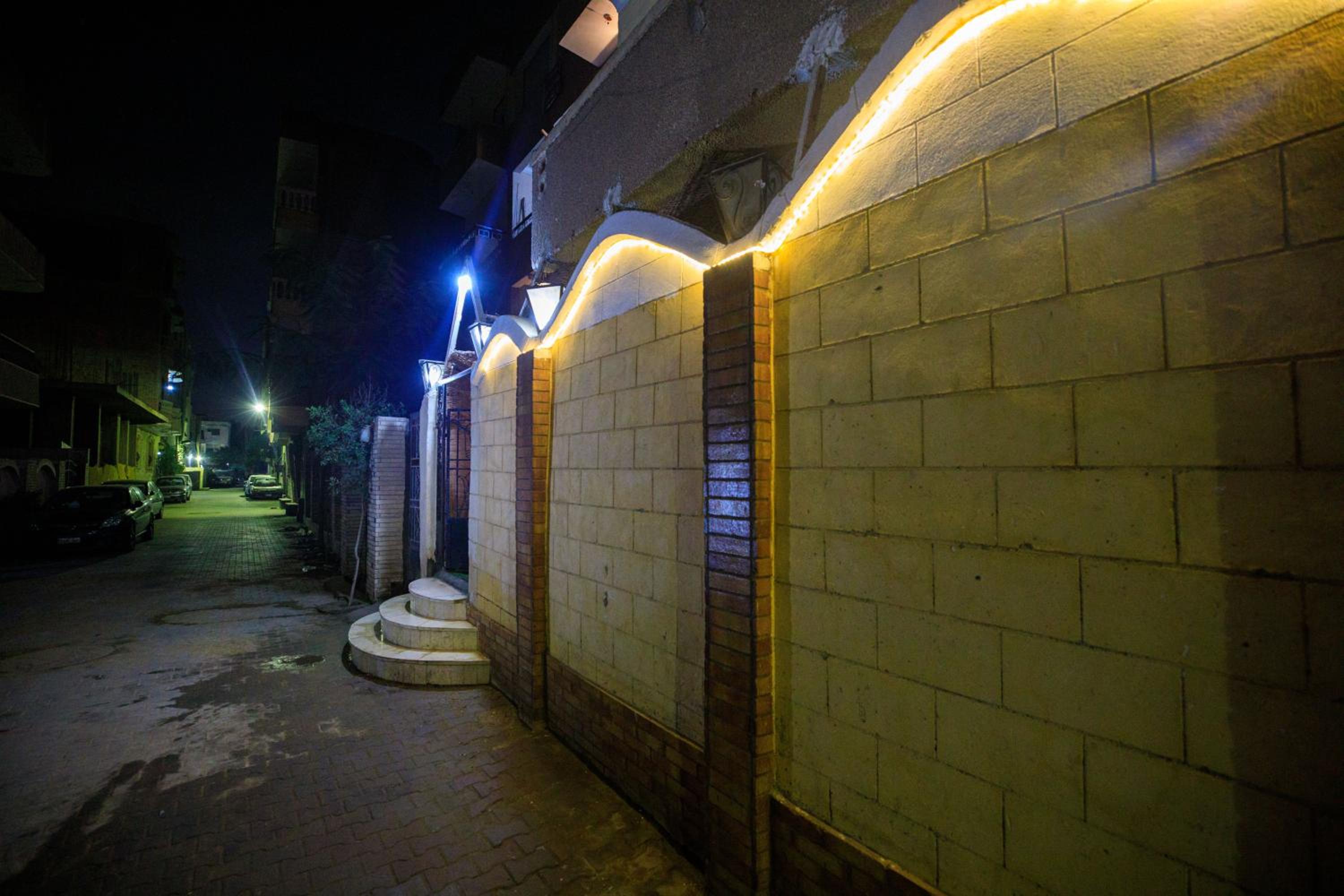Bella Casa Pyramids Inn
