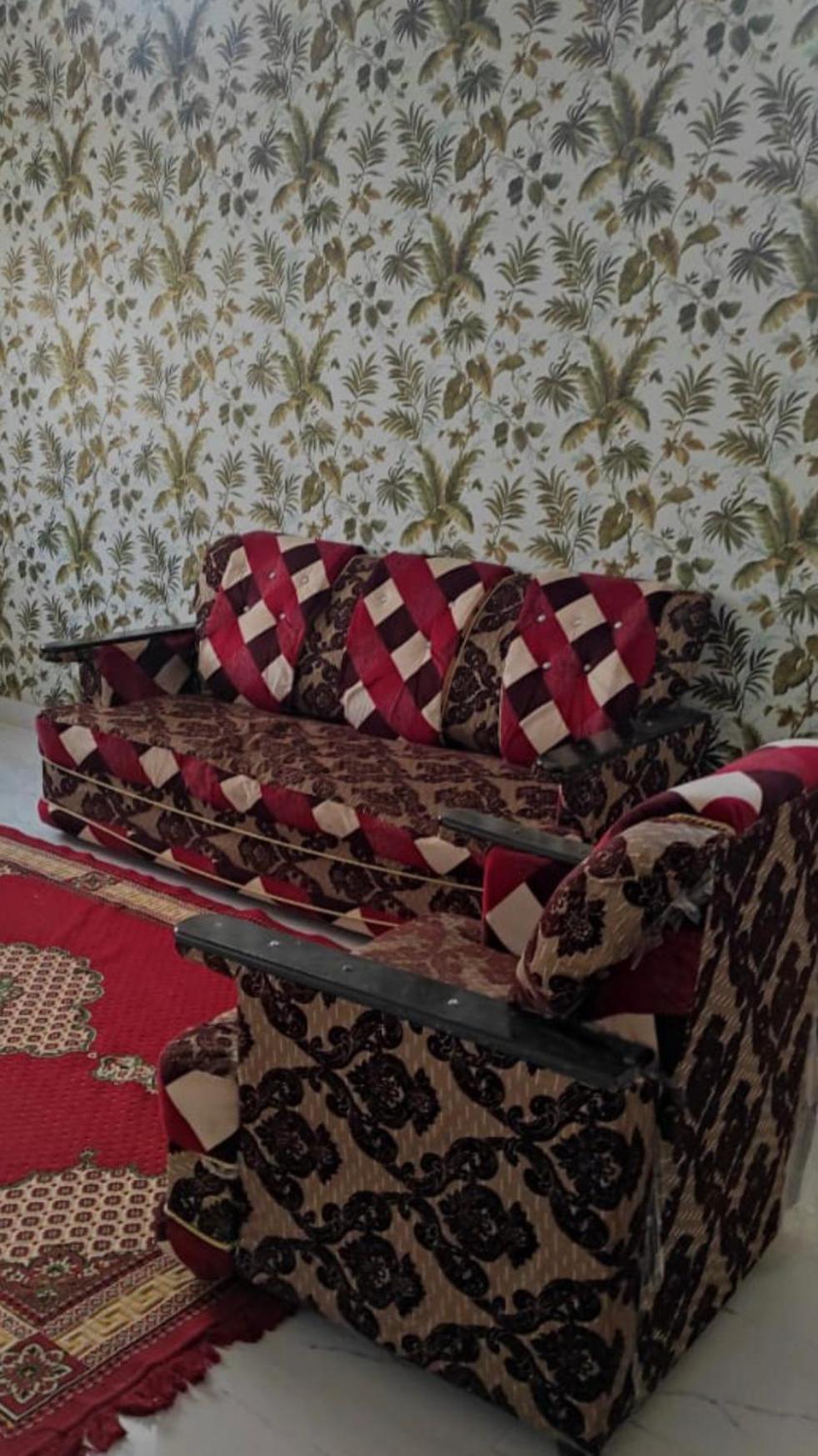 SAPPHIRE GUEST HOUSE On DAILY RENT FOR FAMILIES view 4