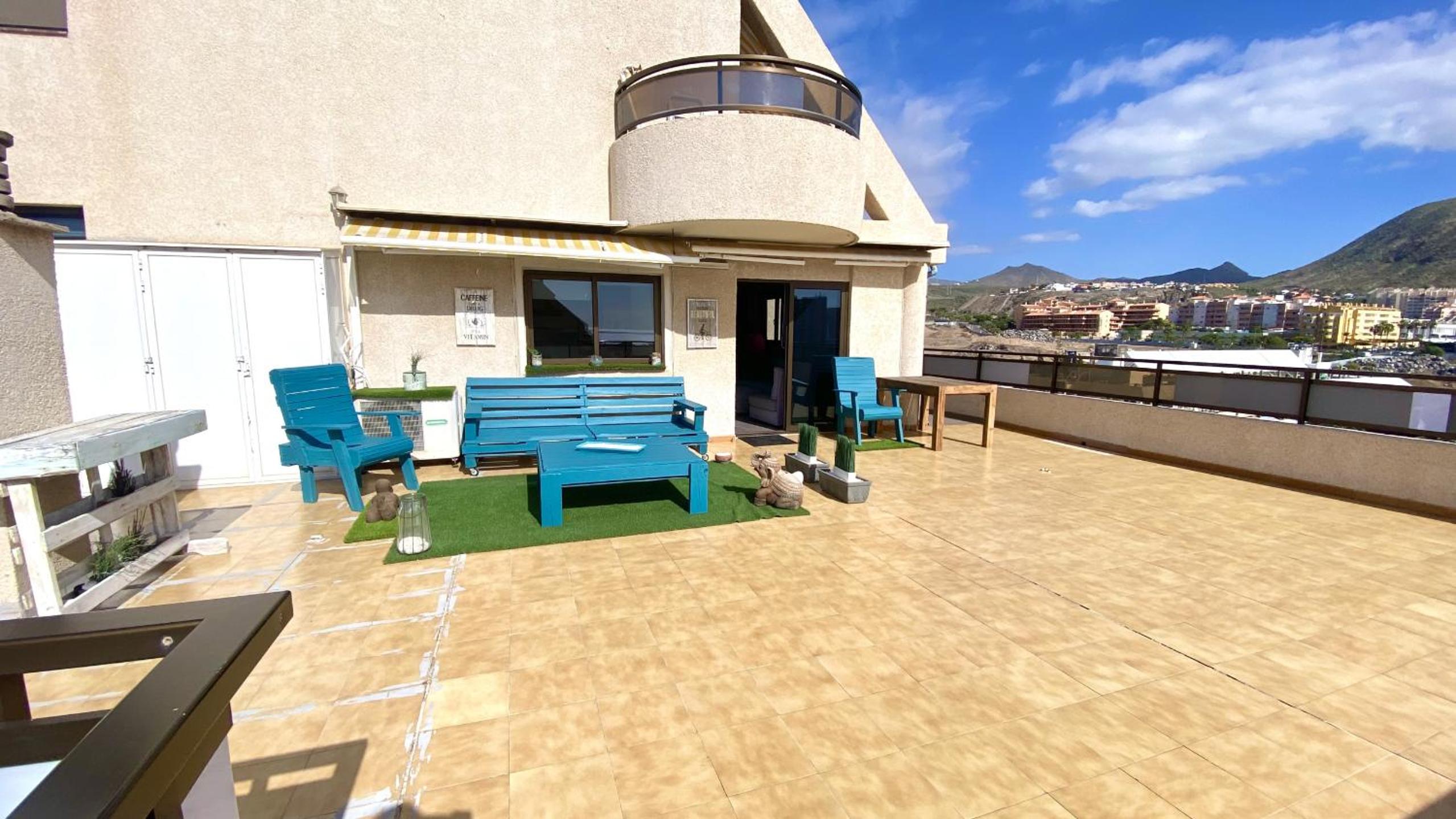 Oasis in Los Cristianos By Deihu Experiences