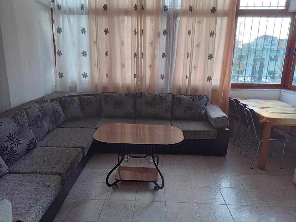 Plazhi “Iliria” Durres Albania
