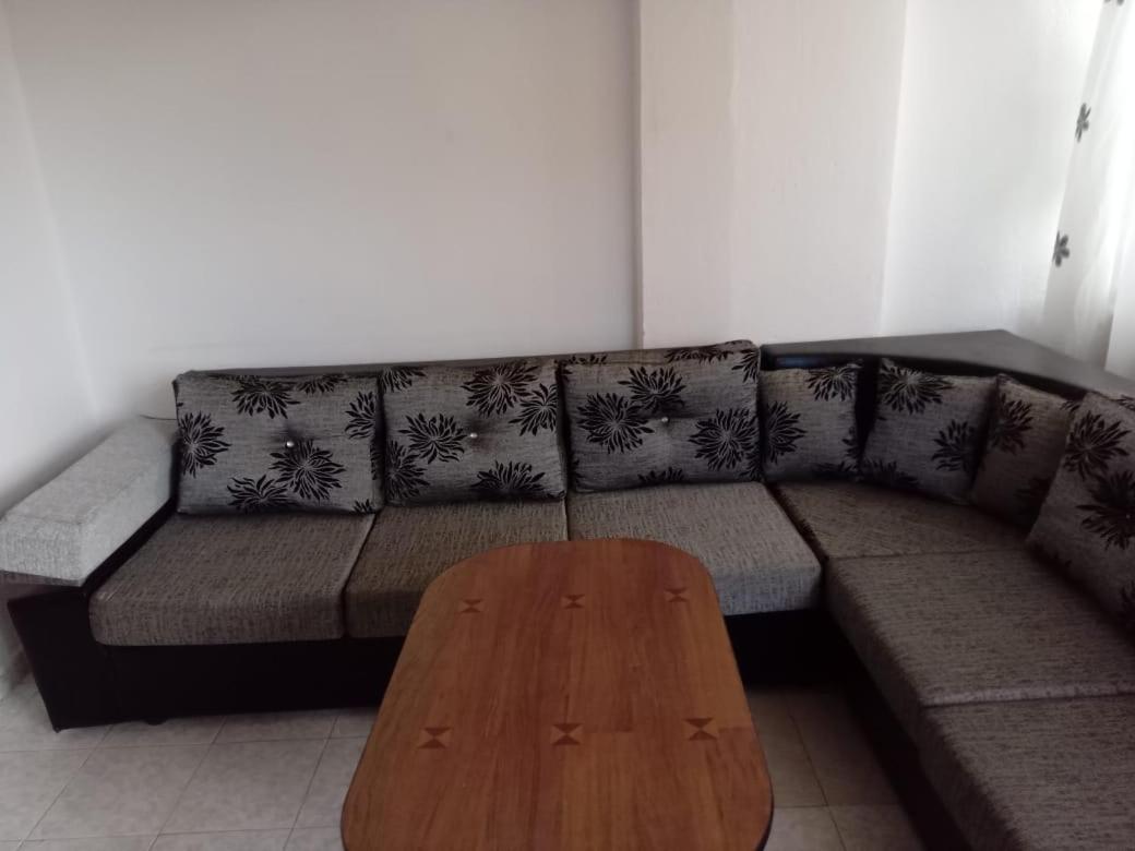 Plazhi “Iliria” Durres Albania