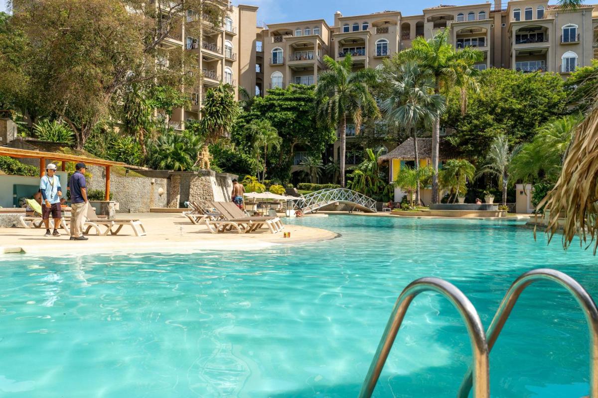 Matapalo 205- 2 Bedroom Condo at the Diria Resort